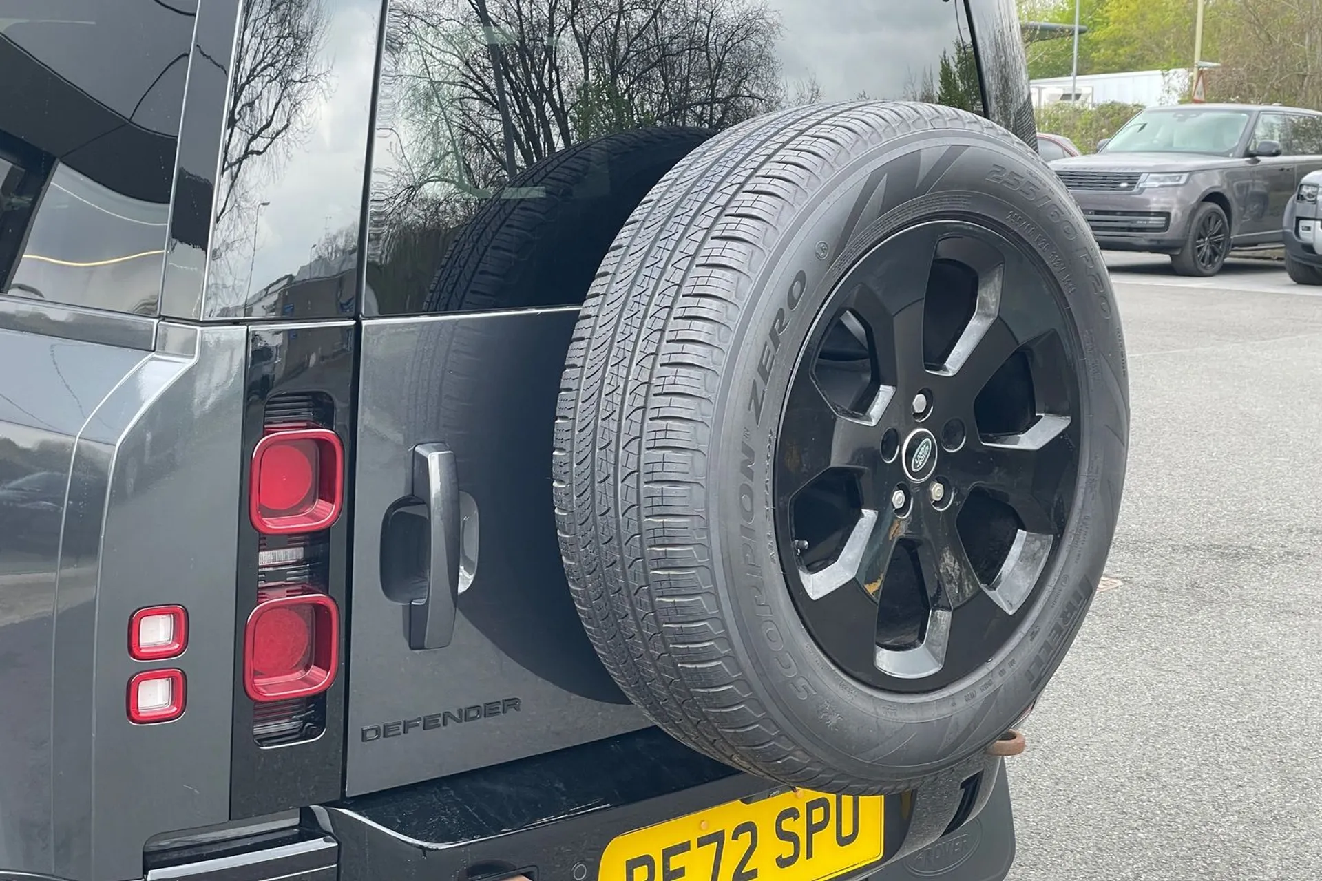 LAND ROVER DEFENDER thumbnail image number 51