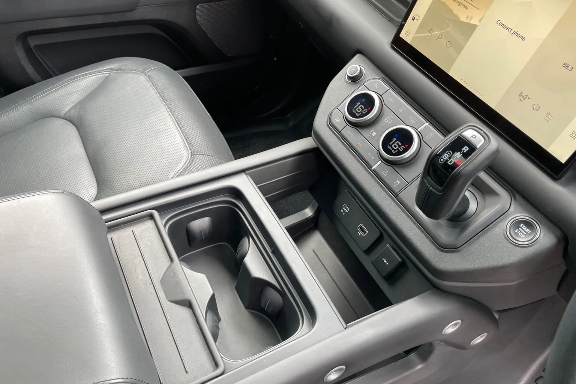 LAND ROVER DEFENDER thumbnail image number 19