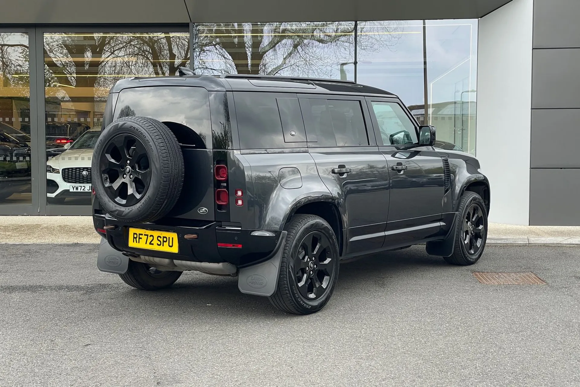 LAND ROVER DEFENDER thumbnail image number 7