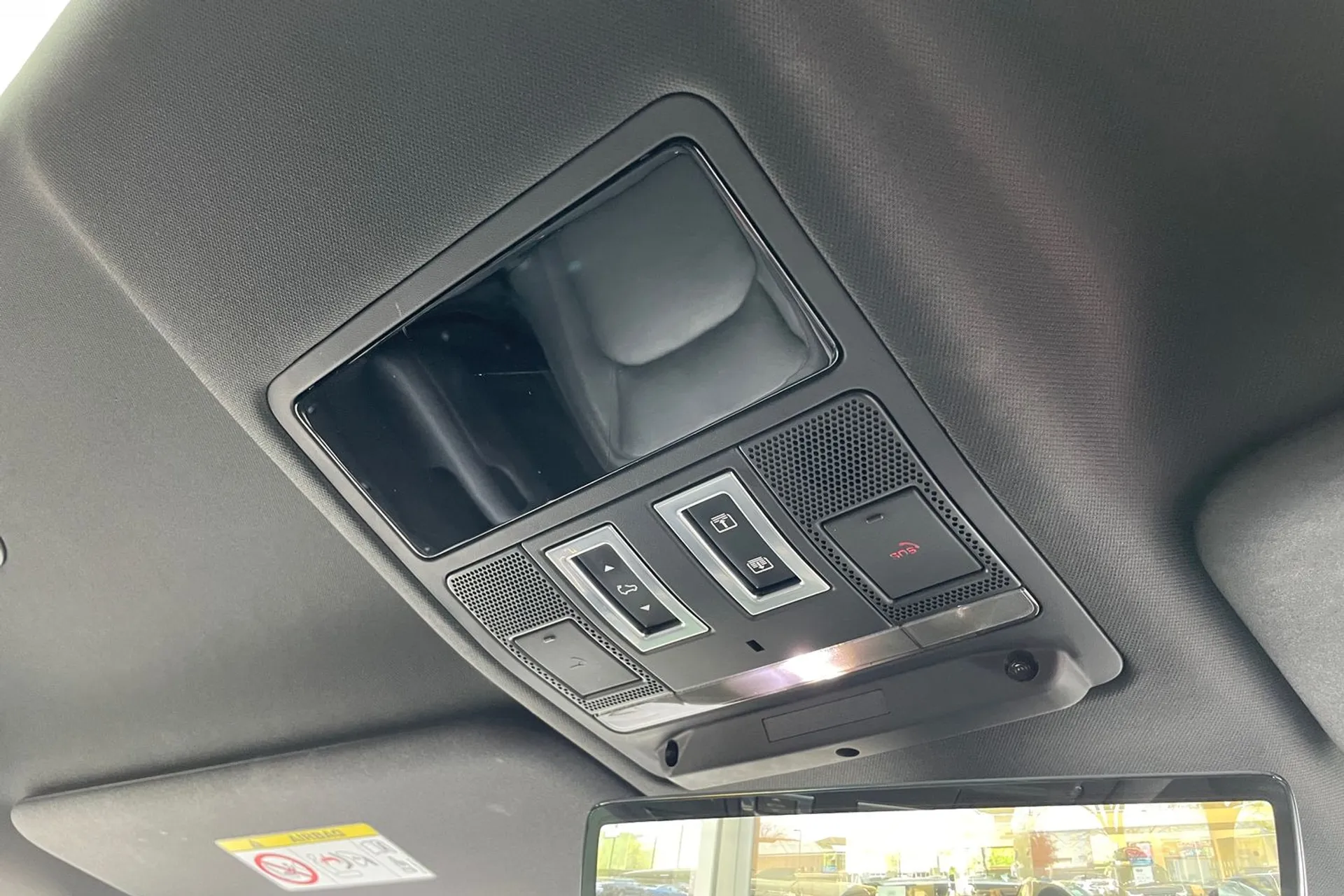 LAND ROVER DEFENDER thumbnail image number 58