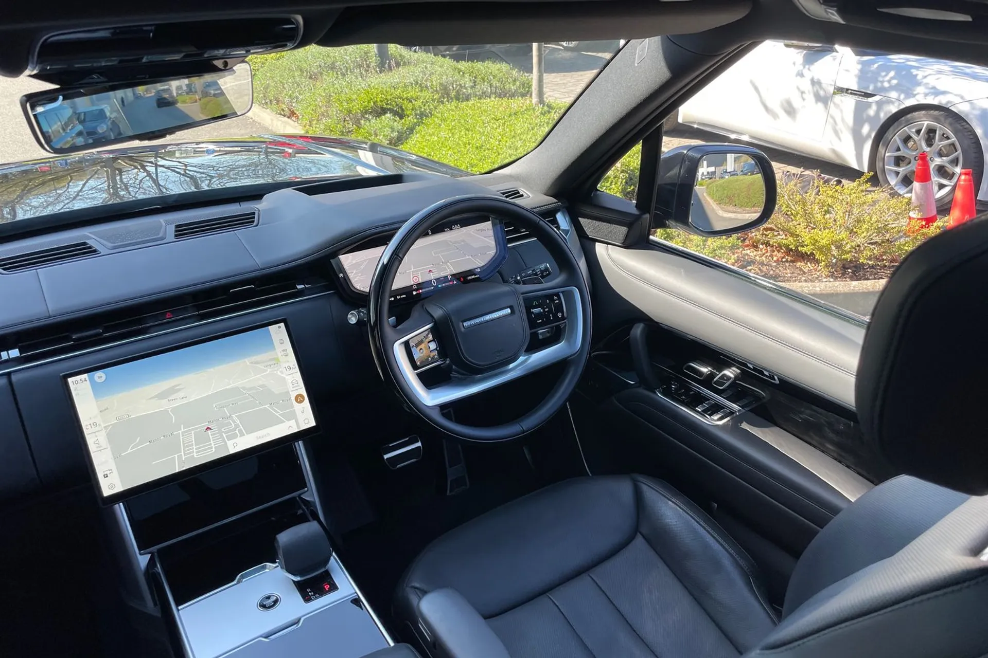 LAND ROVER RANGE ROVER thumbnail image number 20