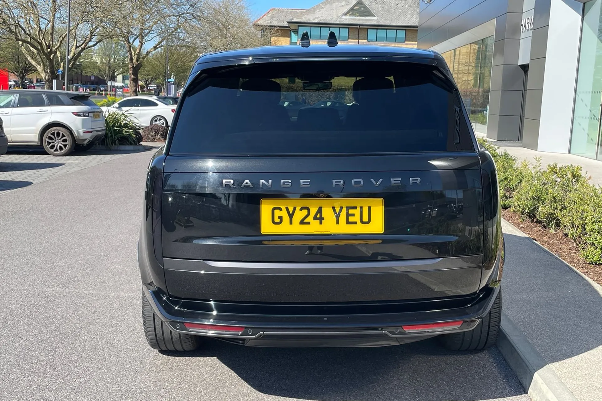LAND ROVER RANGE ROVER thumbnail image number 12