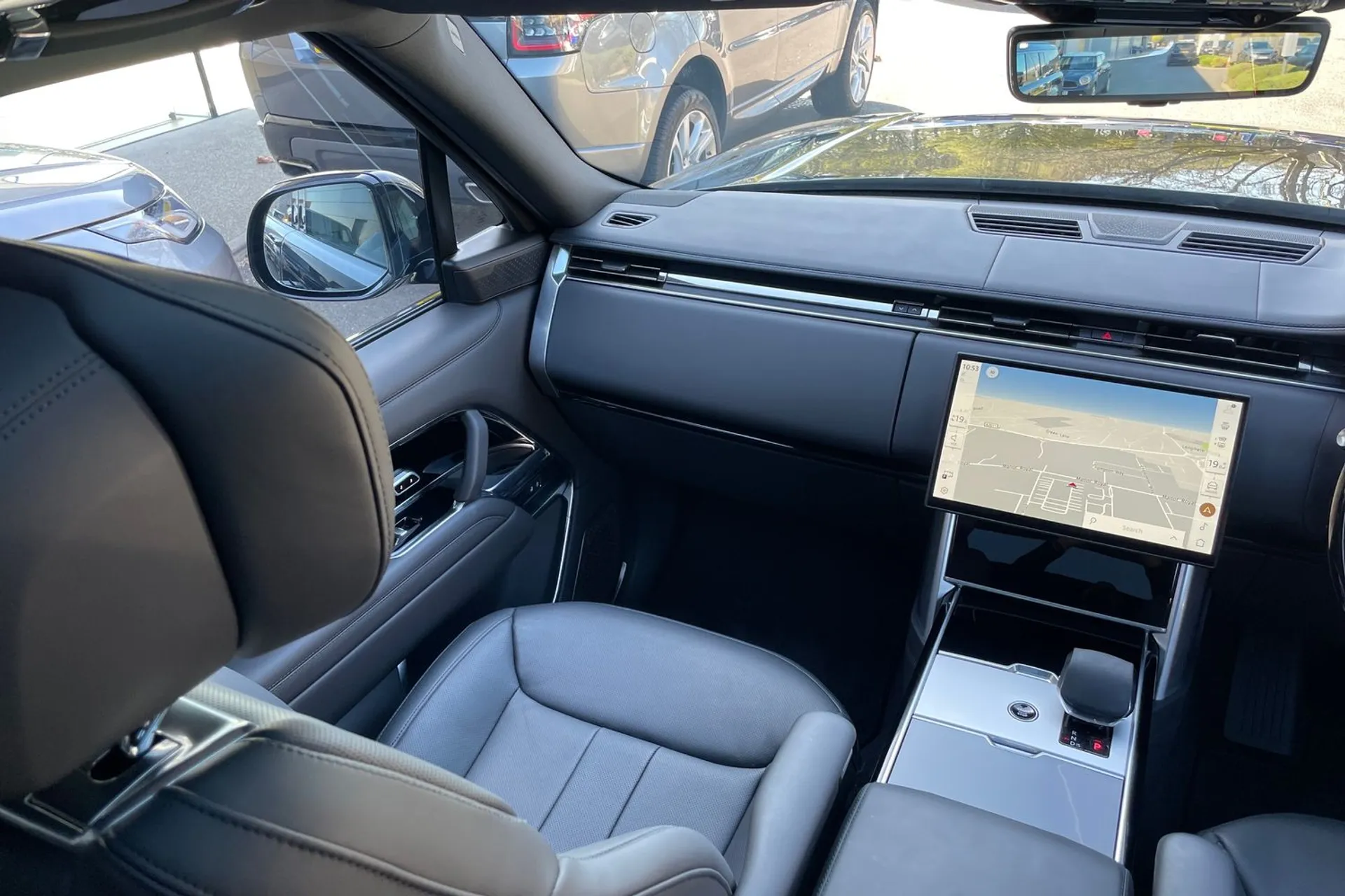 LAND ROVER RANGE ROVER thumbnail image number 17
