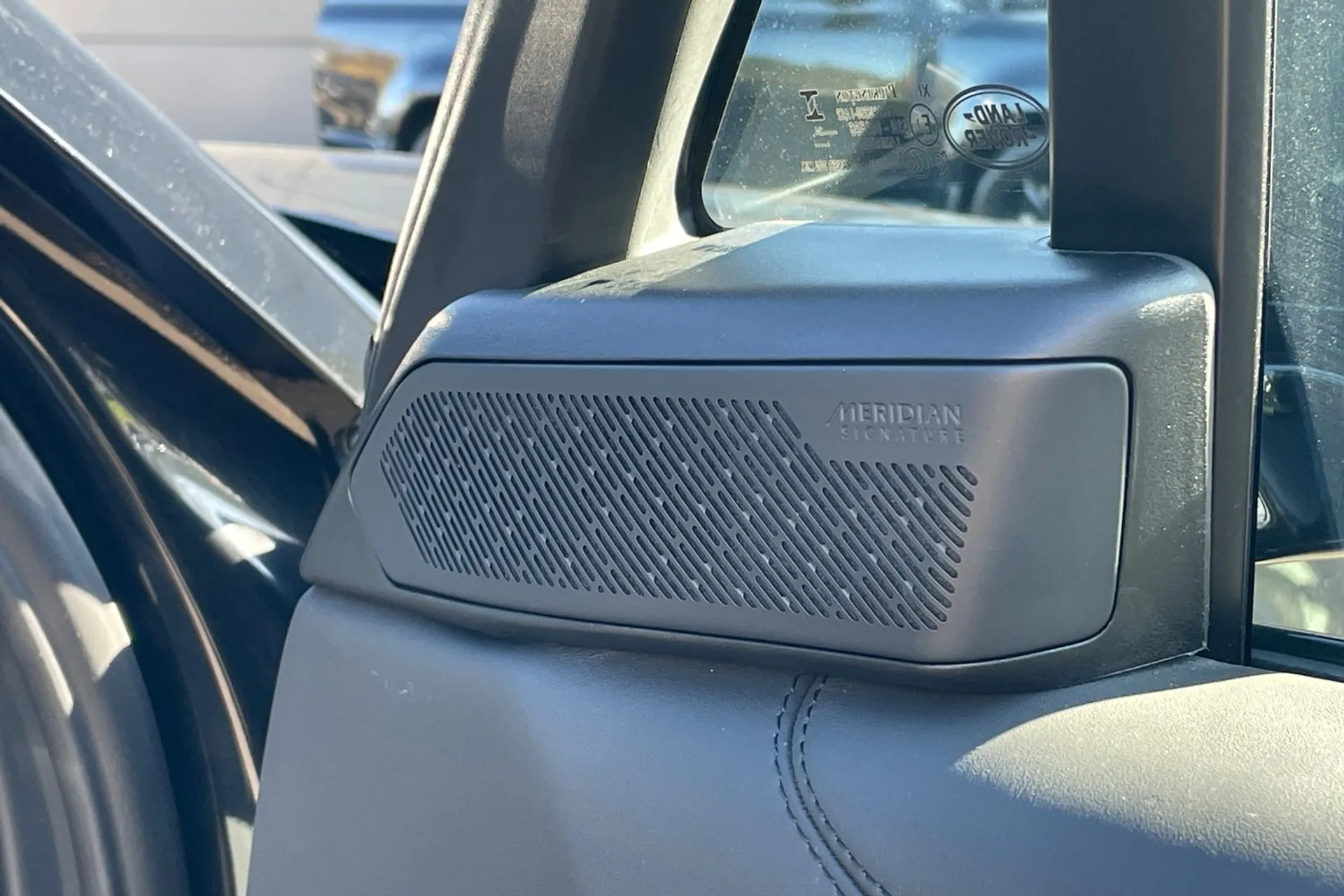 LAND ROVER RANGE ROVER thumbnail image number 51
