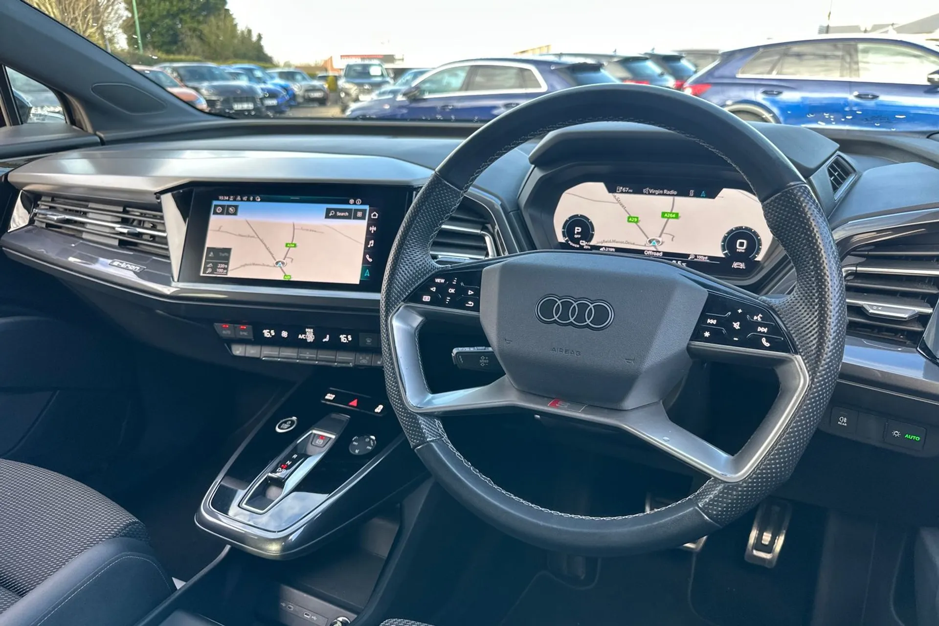 Audi Q4 thumbnail image number 31