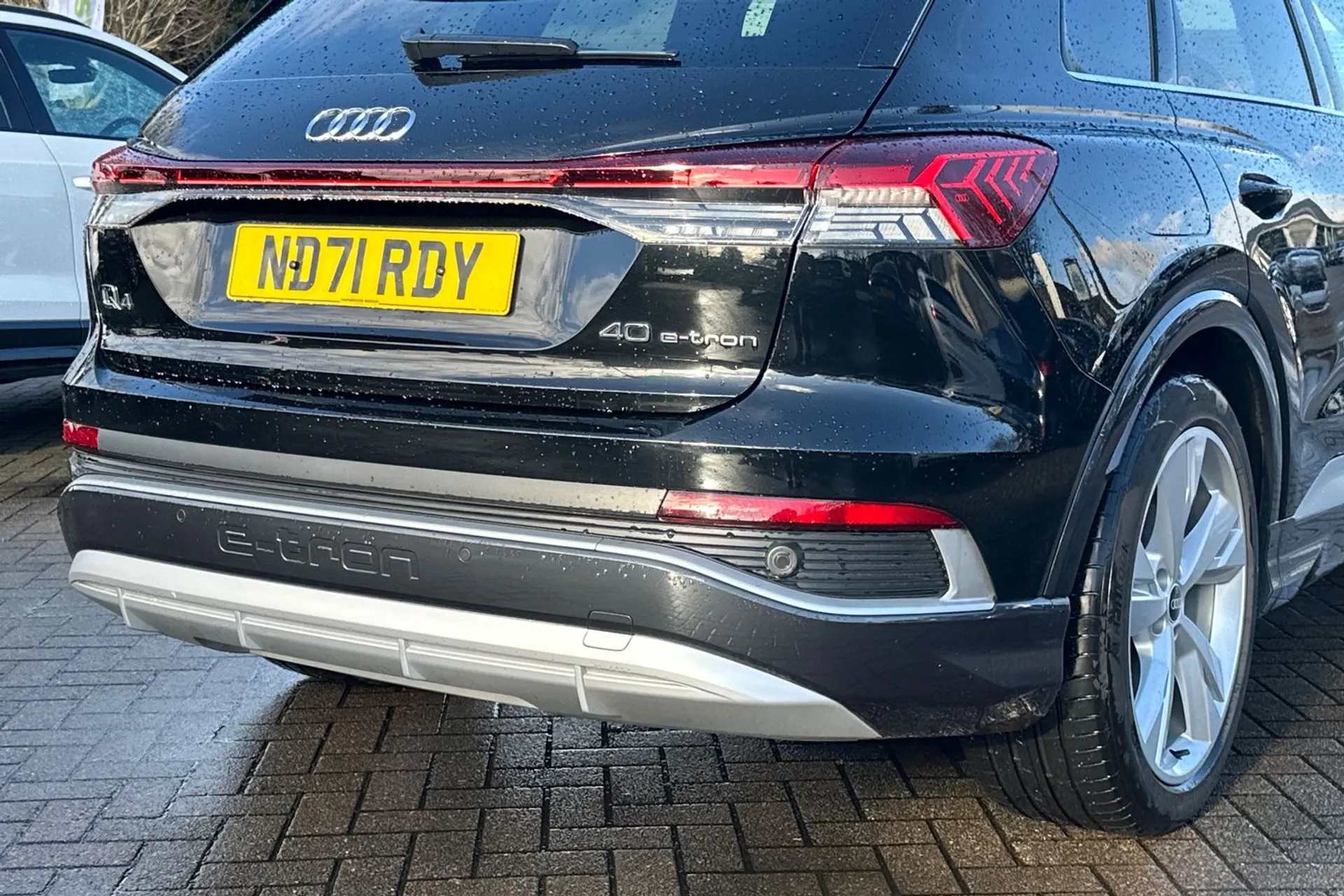 Audi Q4 thumbnail image number 24