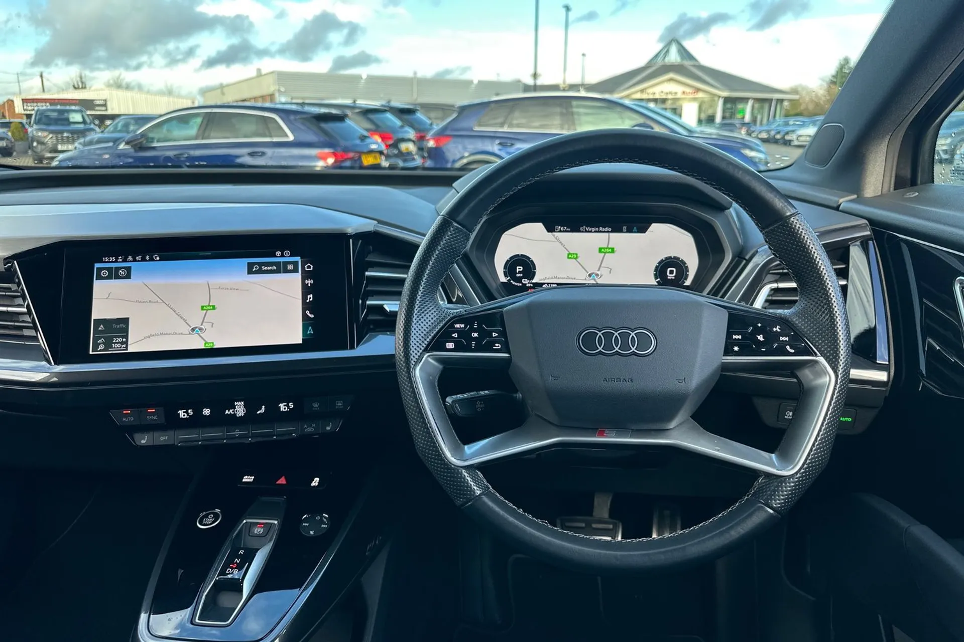 Audi Q4 thumbnail image number 38