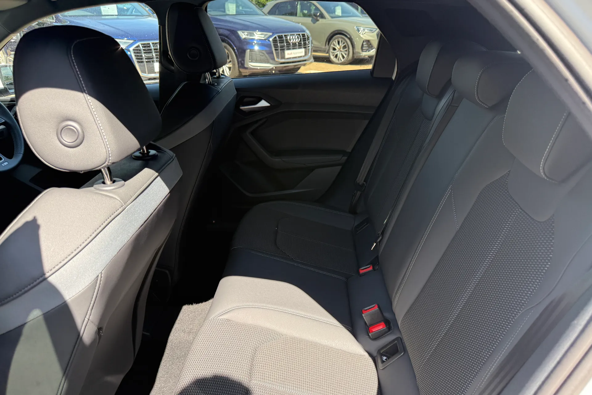 Audi A1 thumbnail image number 42