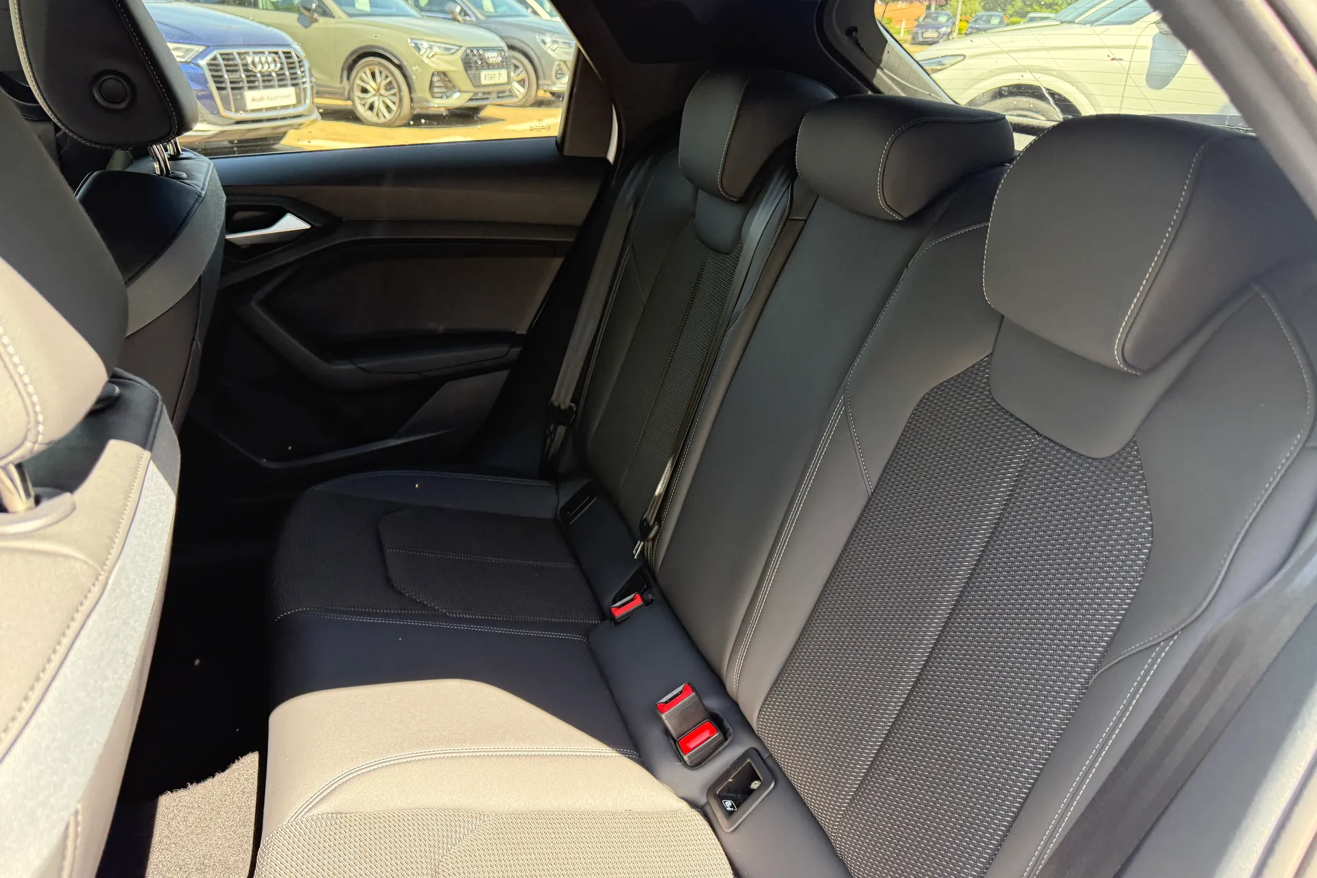 Audi A1 thumbnail image number 41