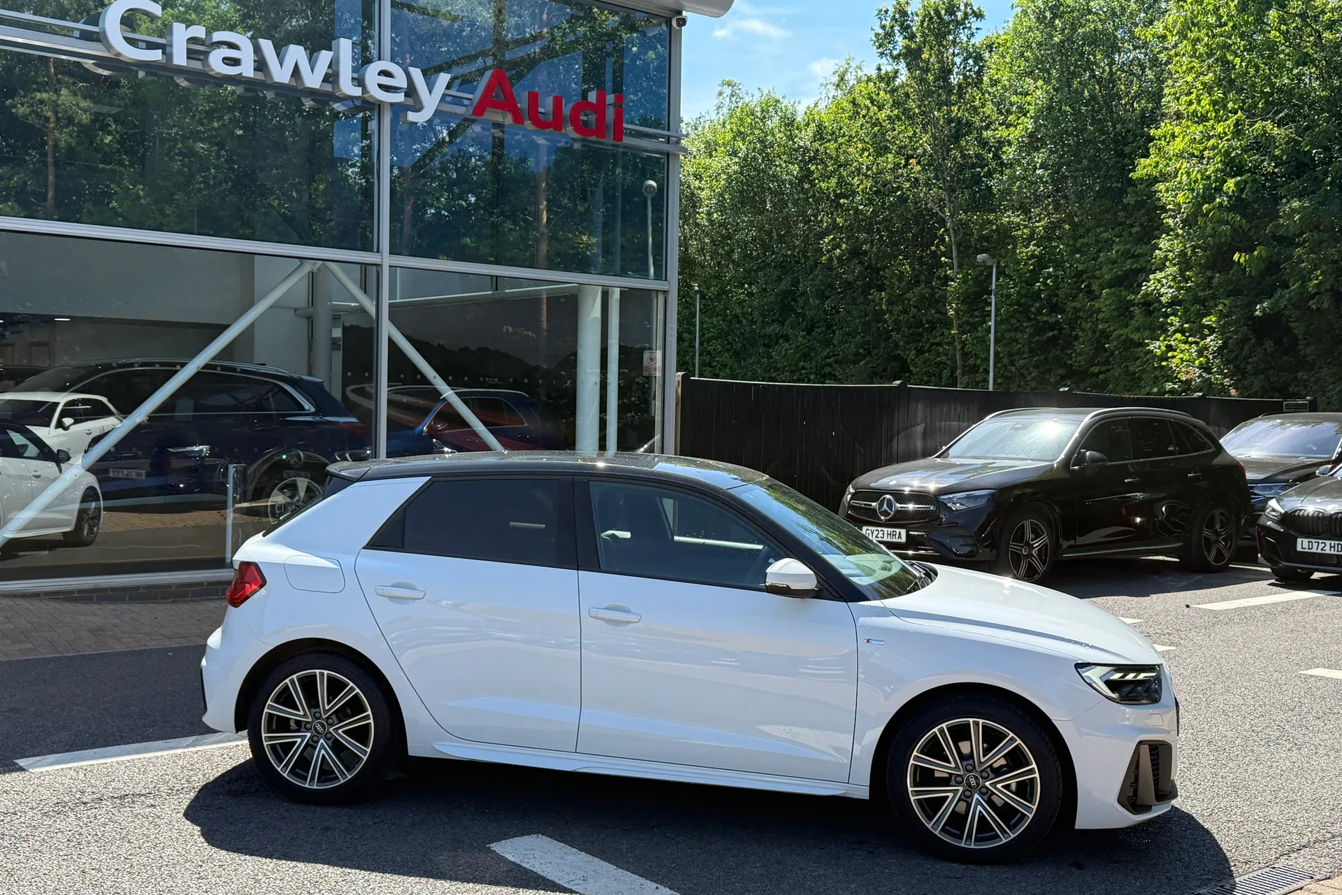 Audi A1 thumbnail image number 2