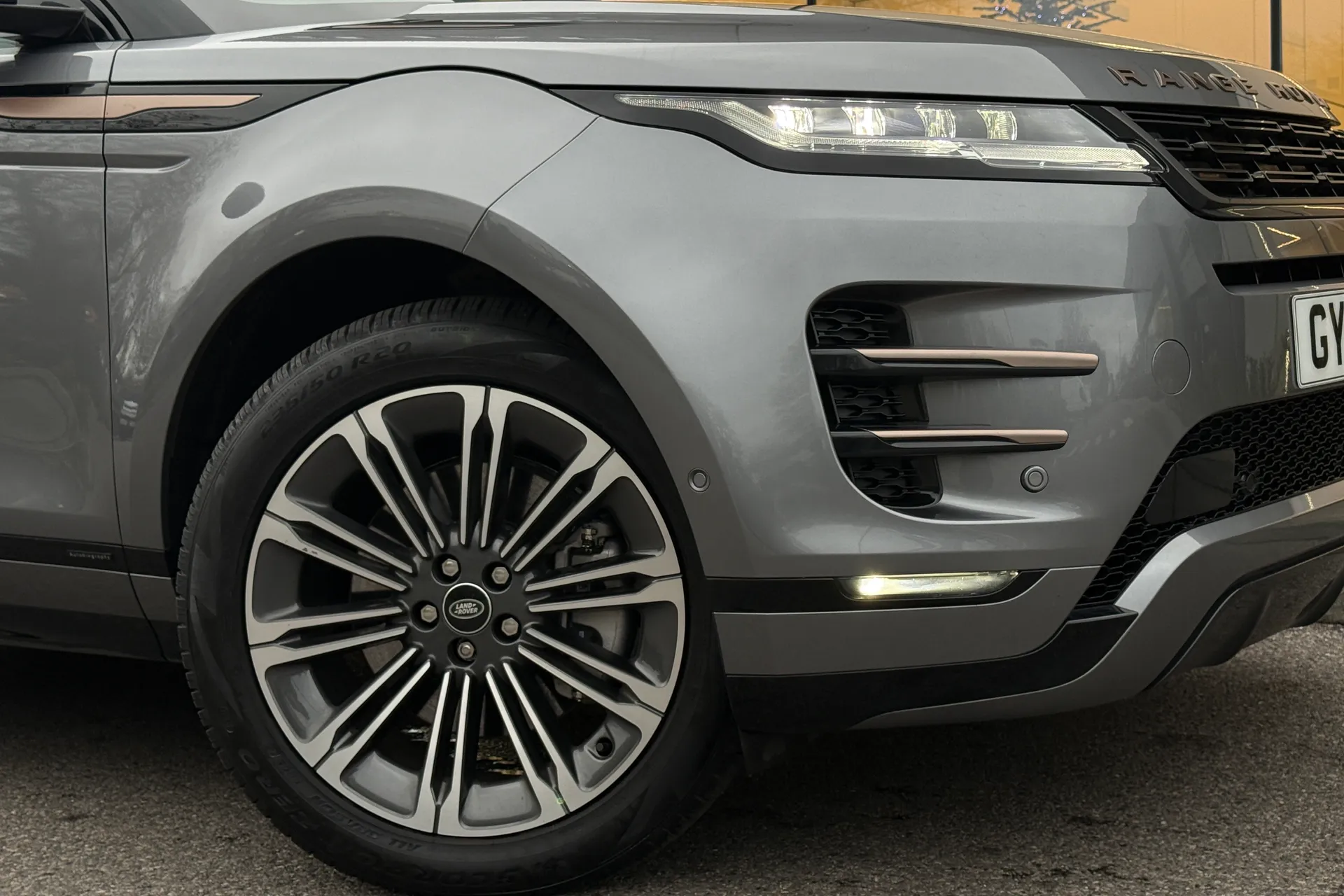 LAND ROVER RANGE ROVER EVOQUE thumbnail image number 14