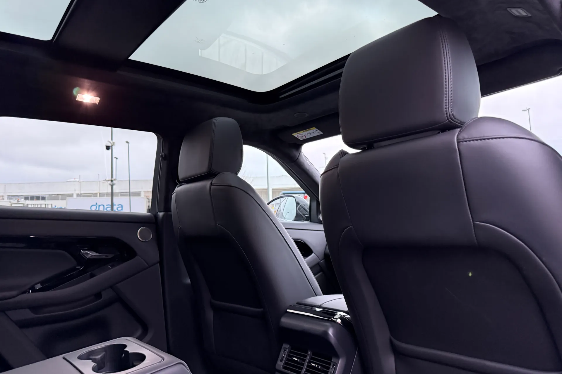 LAND ROVER RANGE ROVER EVOQUE thumbnail image number 42