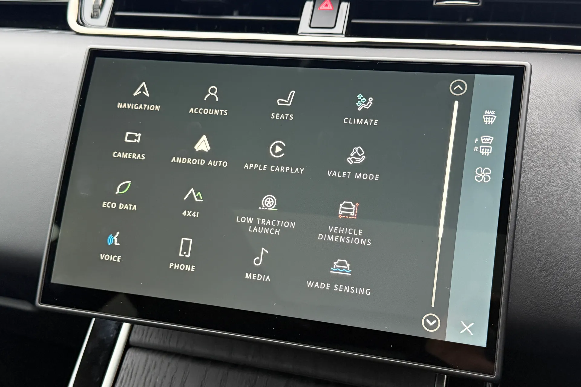 LAND ROVER RANGE ROVER EVOQUE thumbnail image number 34