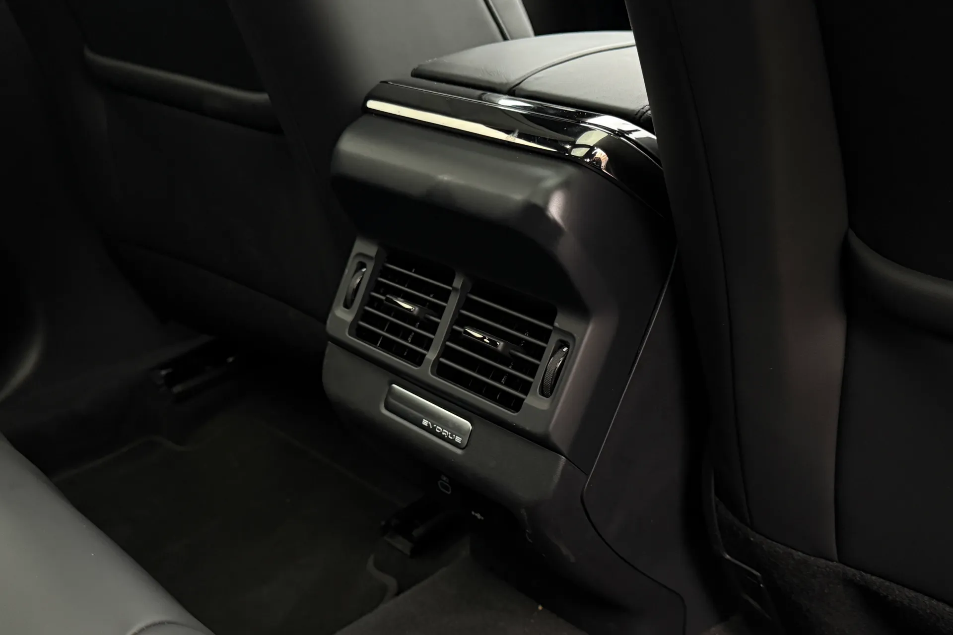 LAND ROVER RANGE ROVER EVOQUE thumbnail image number 43