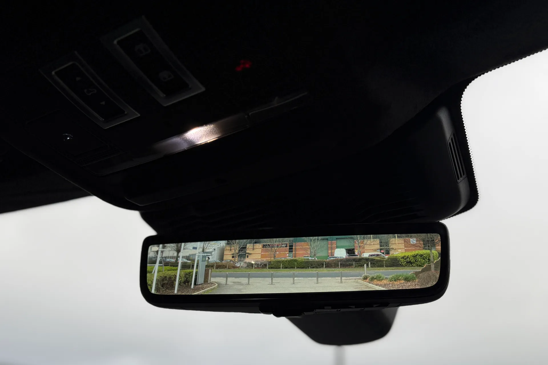 LAND ROVER RANGE ROVER EVOQUE thumbnail image number 24