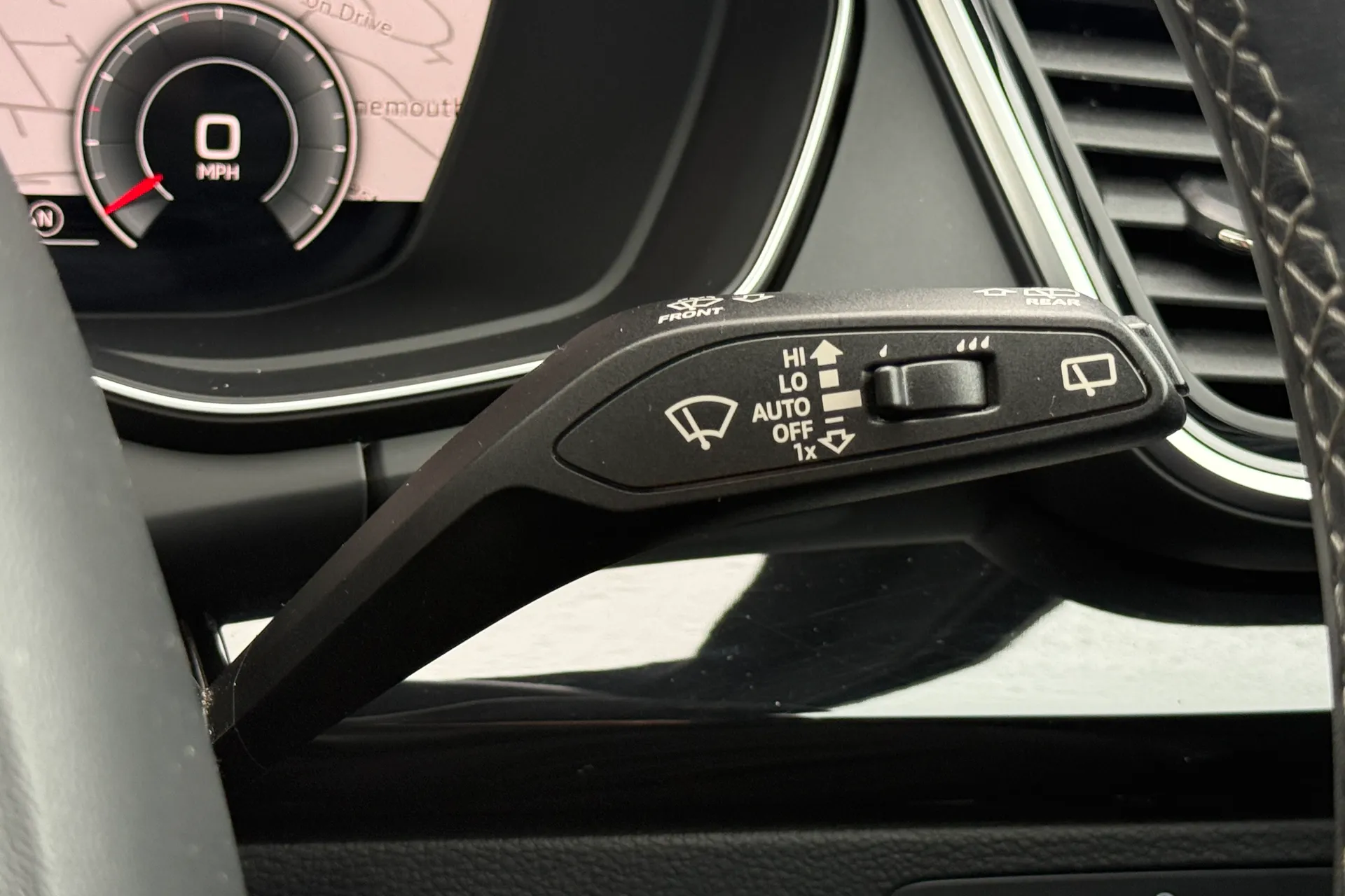 Audi Q5 thumbnail image number 17