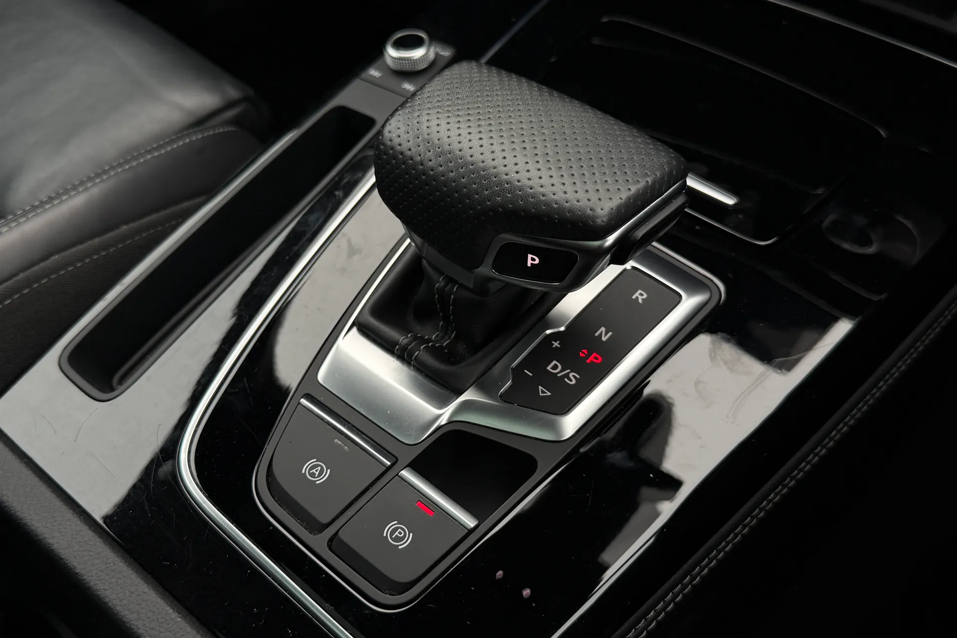Audi Q5 thumbnail image number 22