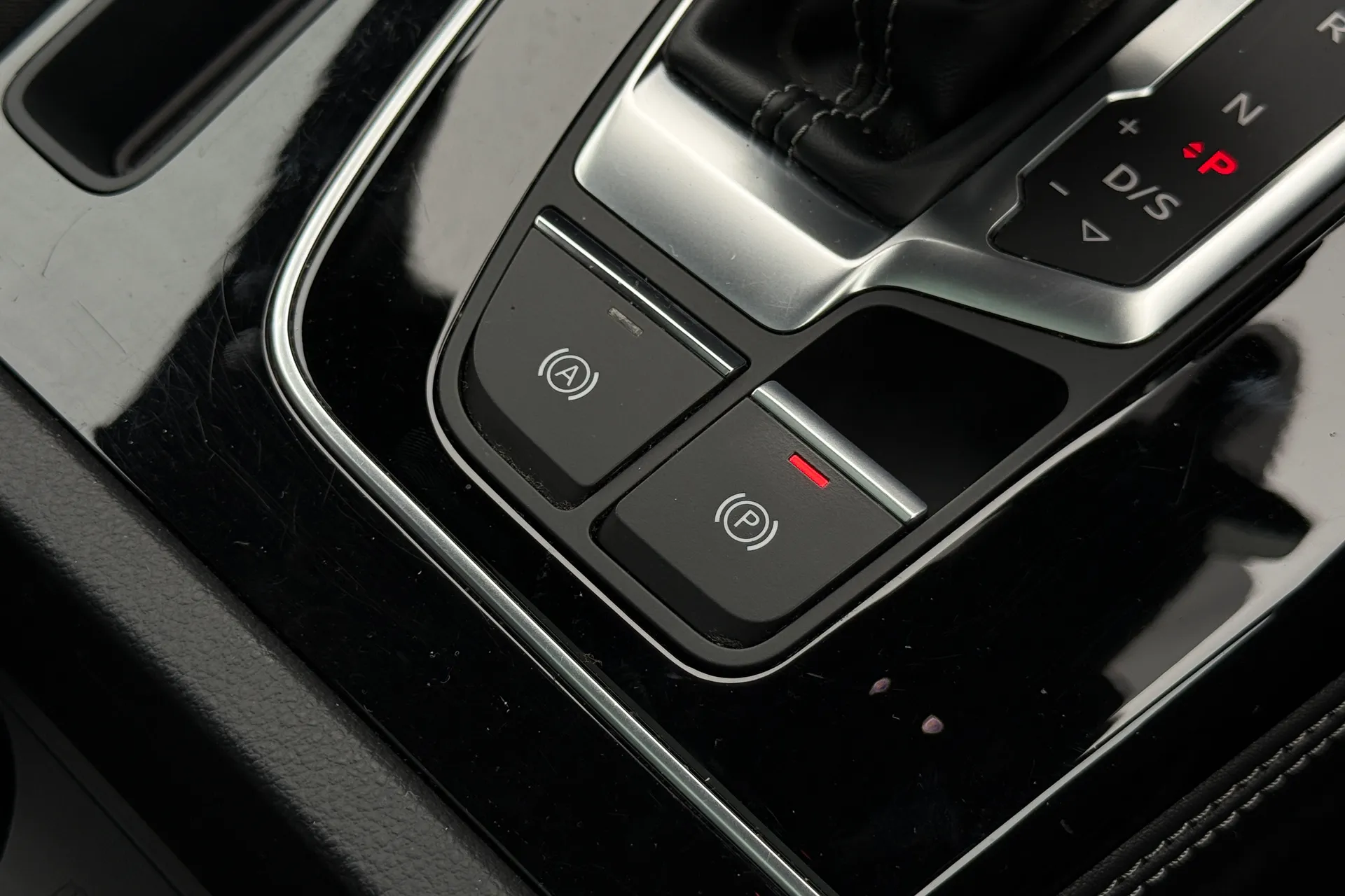 Audi Q5 thumbnail image number 23