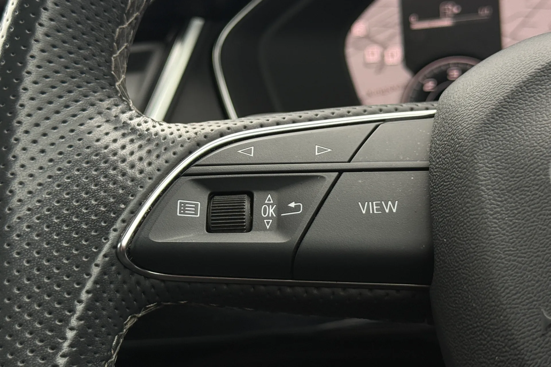 Audi Q5 thumbnail image number 15