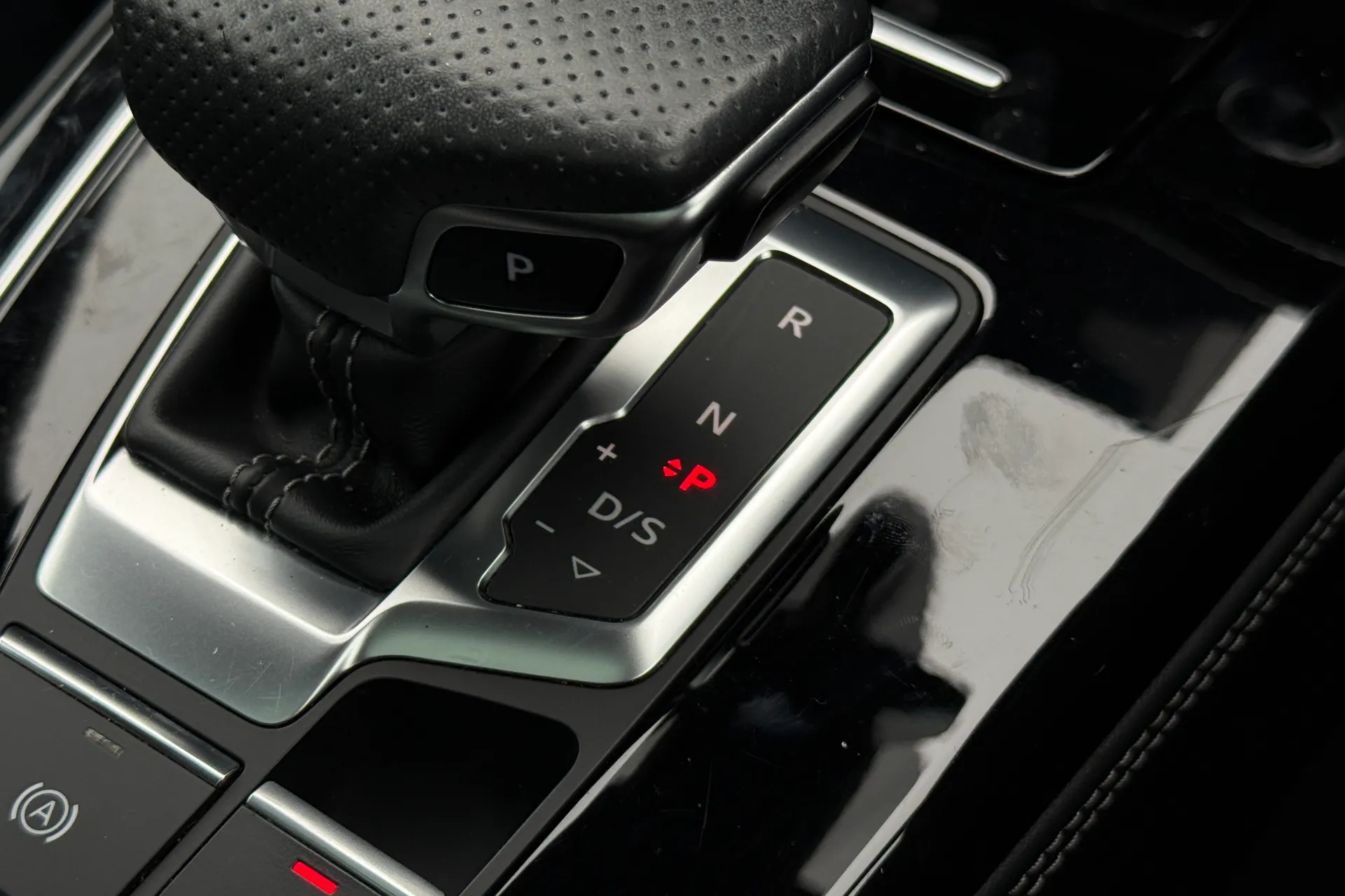Audi Q5 thumbnail image number 24