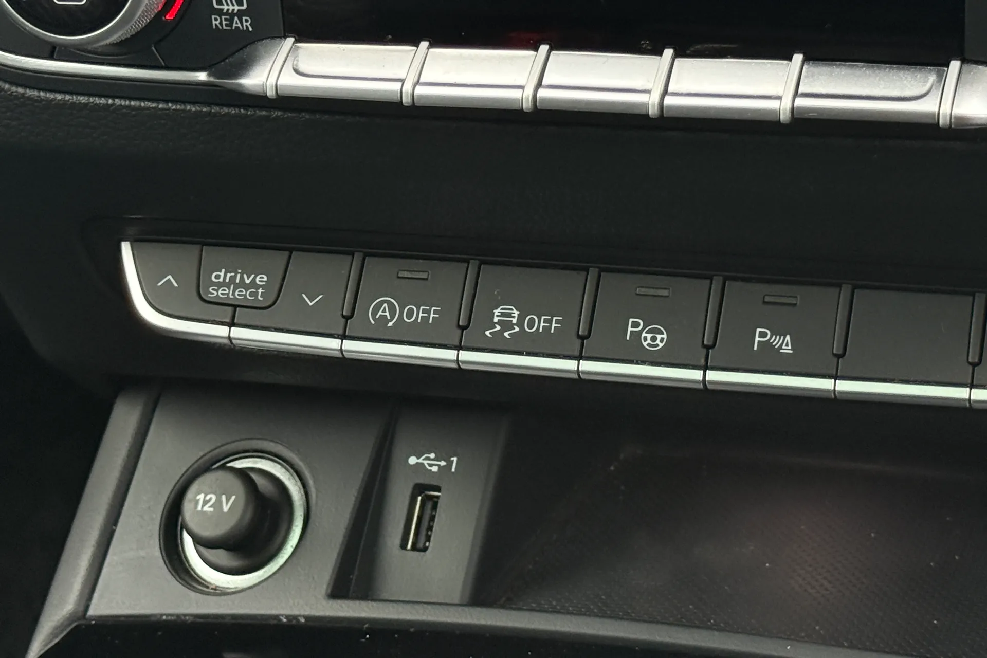 Audi Q5 thumbnail image number 10