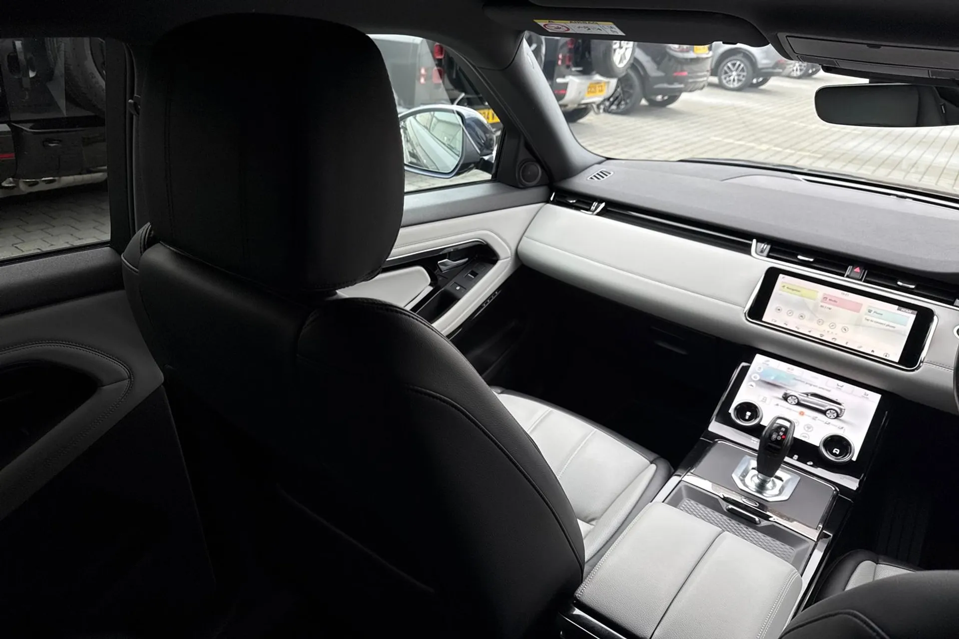 LAND ROVER RANGE ROVER EVOQUE thumbnail image number 41