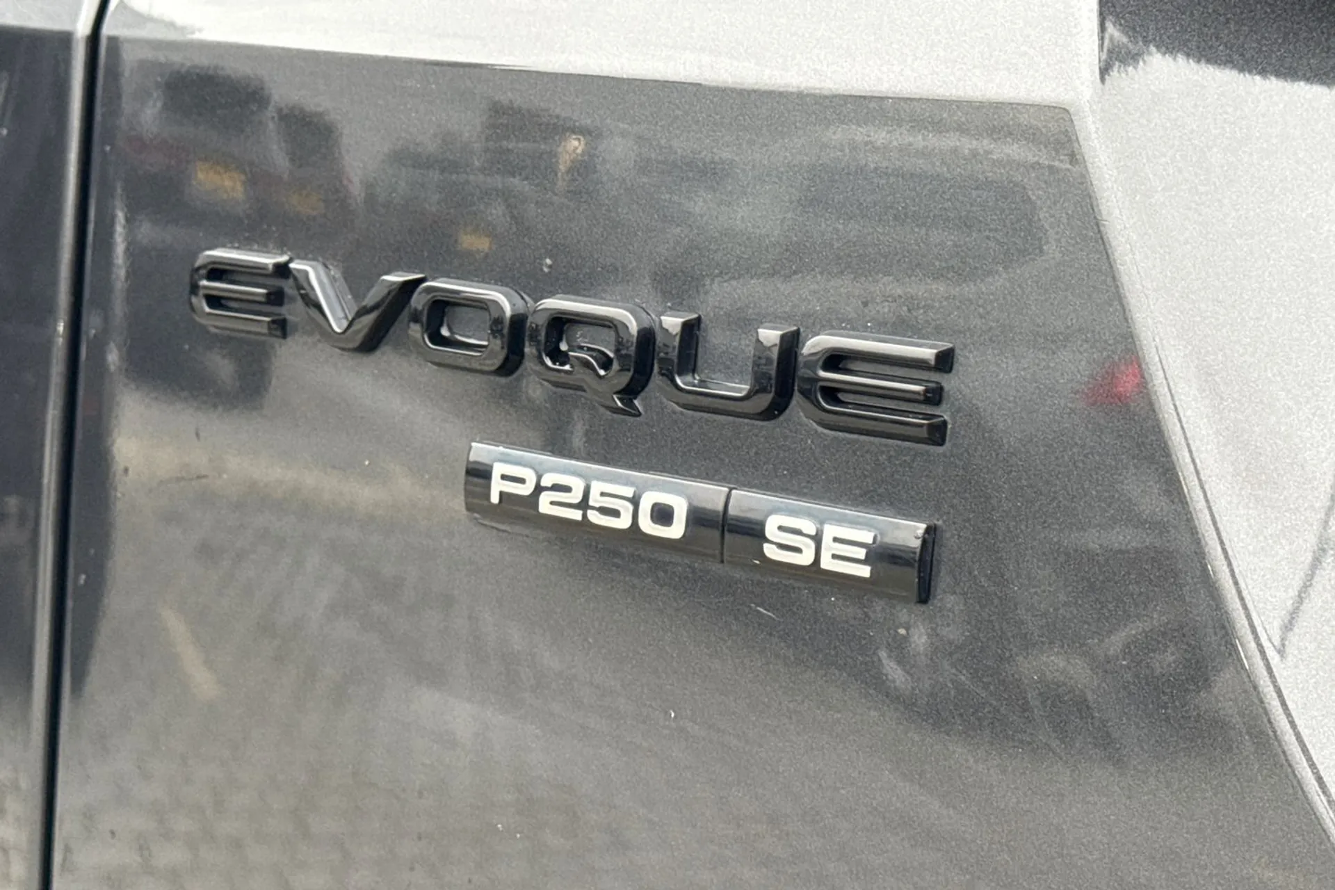 LAND ROVER RANGE ROVER EVOQUE thumbnail image number 26