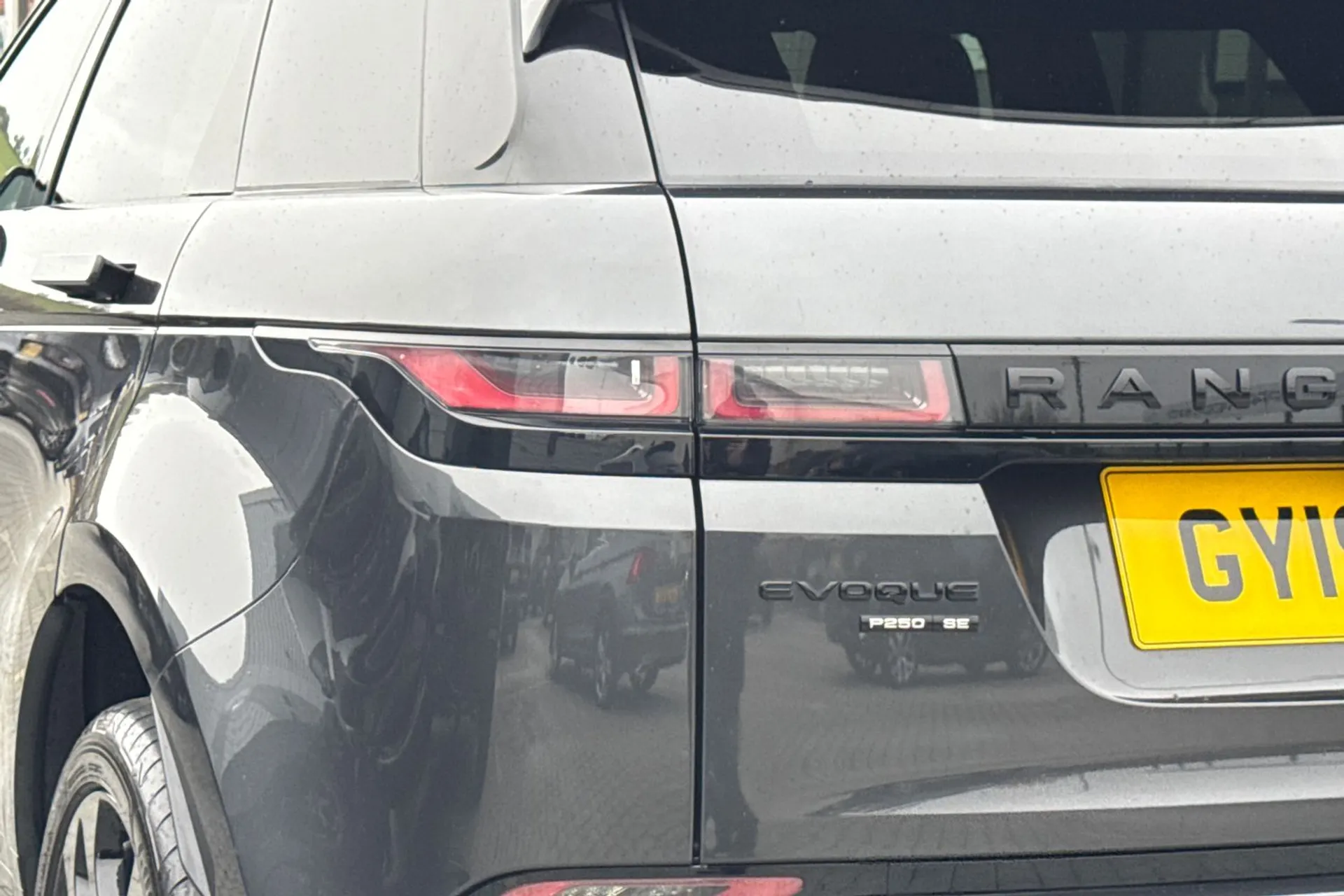 LAND ROVER RANGE ROVER EVOQUE thumbnail image number 25