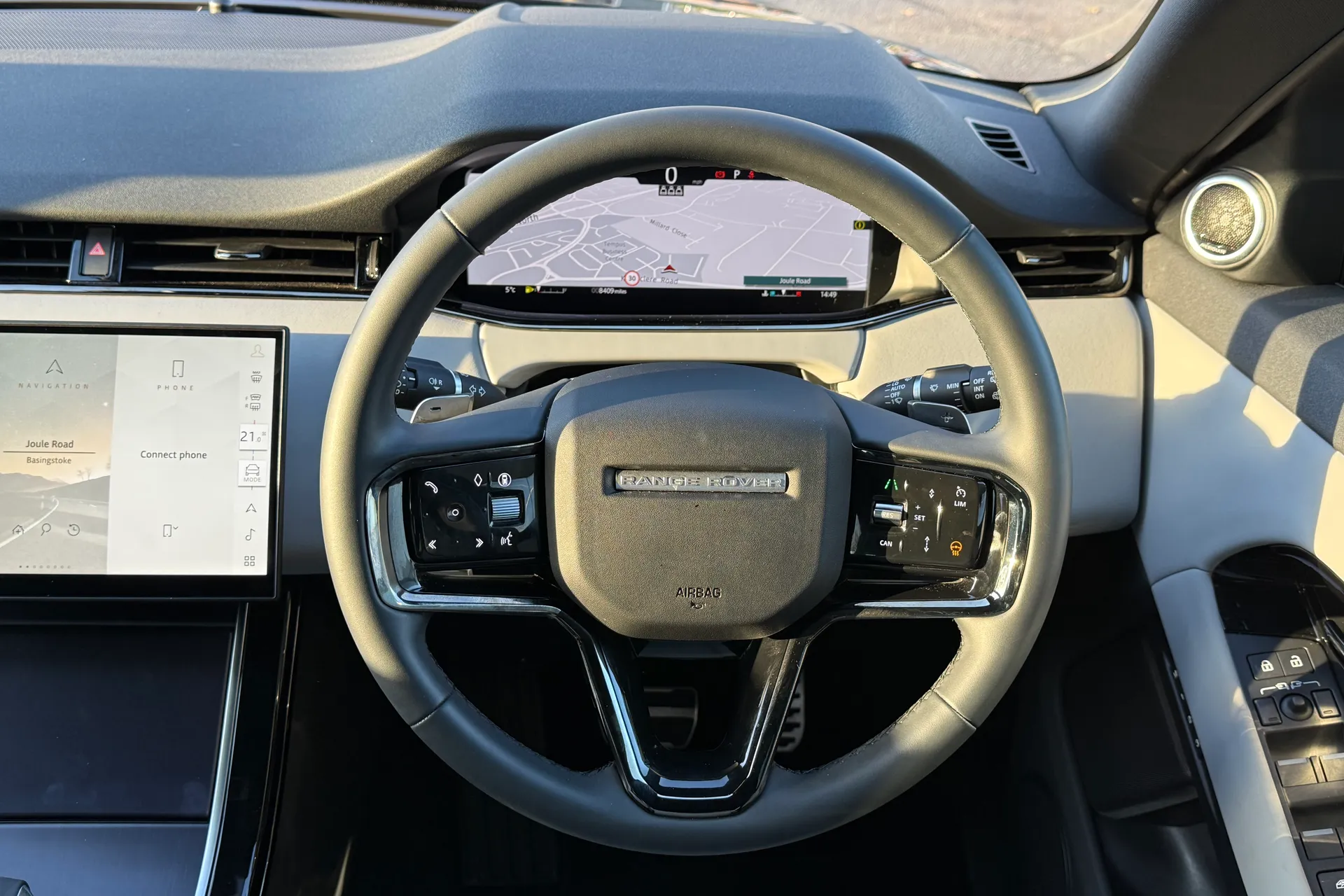 LAND ROVER RANGE ROVER EVOQUE thumbnail image number 15