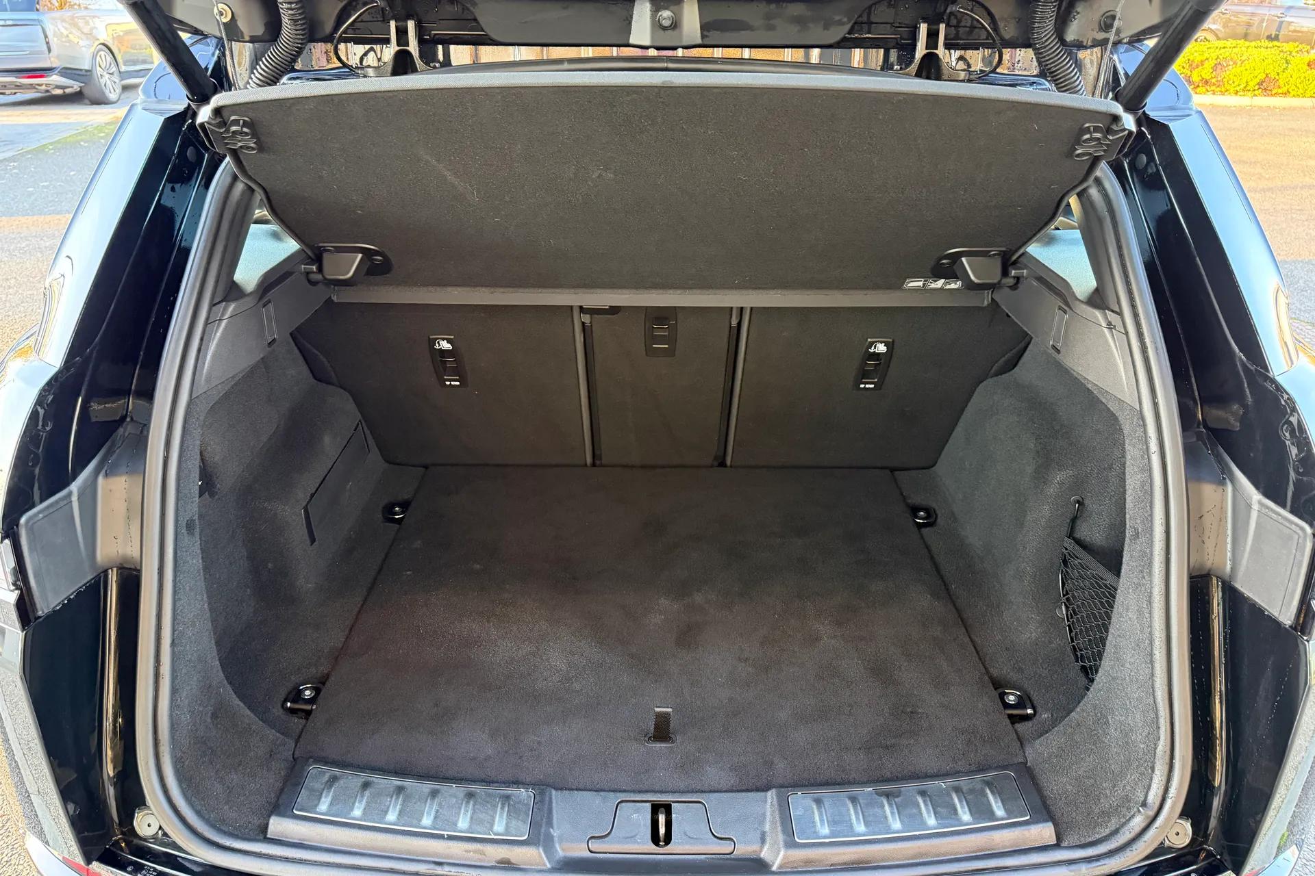 LAND ROVER RANGE ROVER EVOQUE thumbnail image number 10