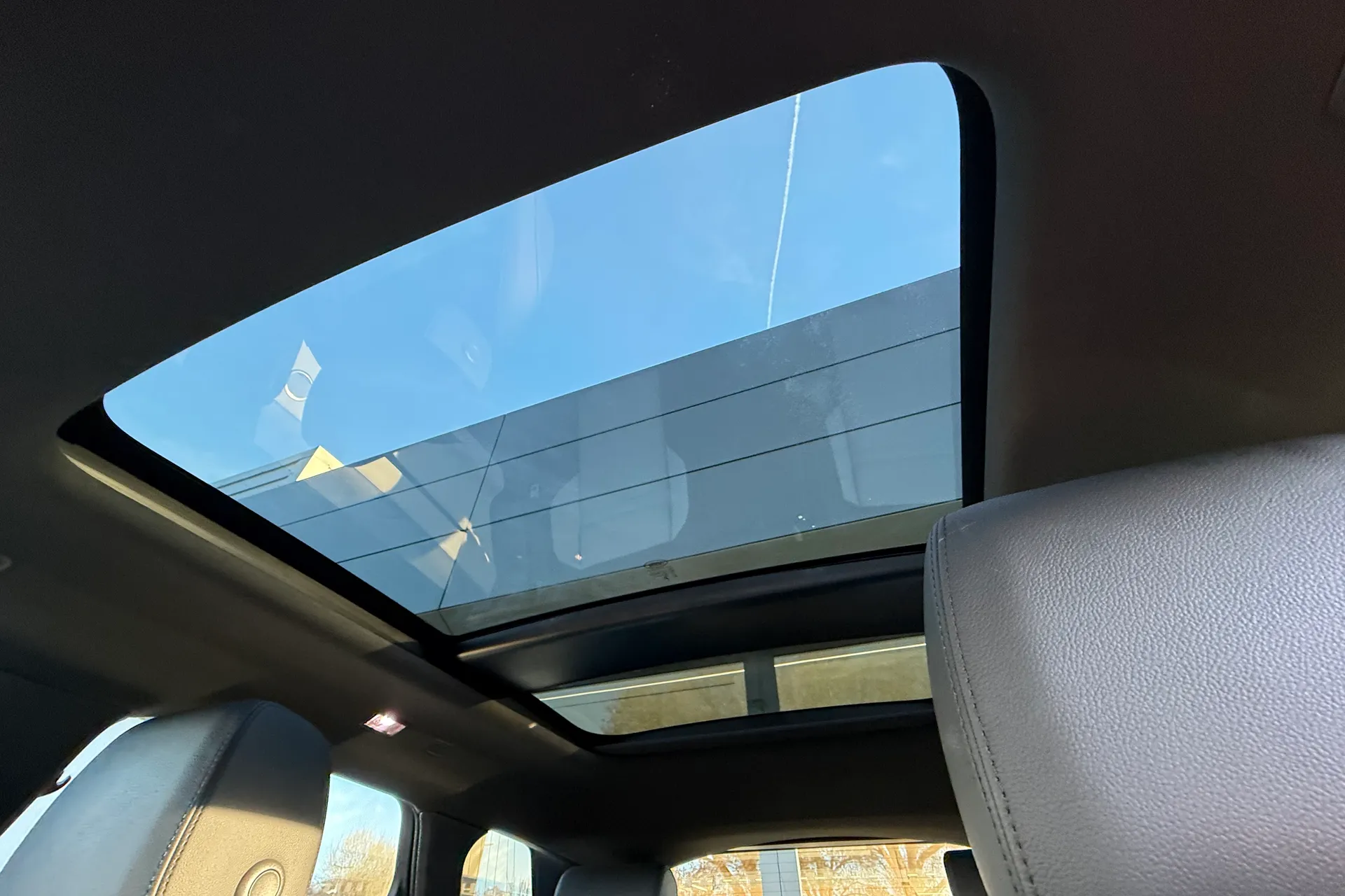 LAND ROVER RANGE ROVER EVOQUE thumbnail image number 21