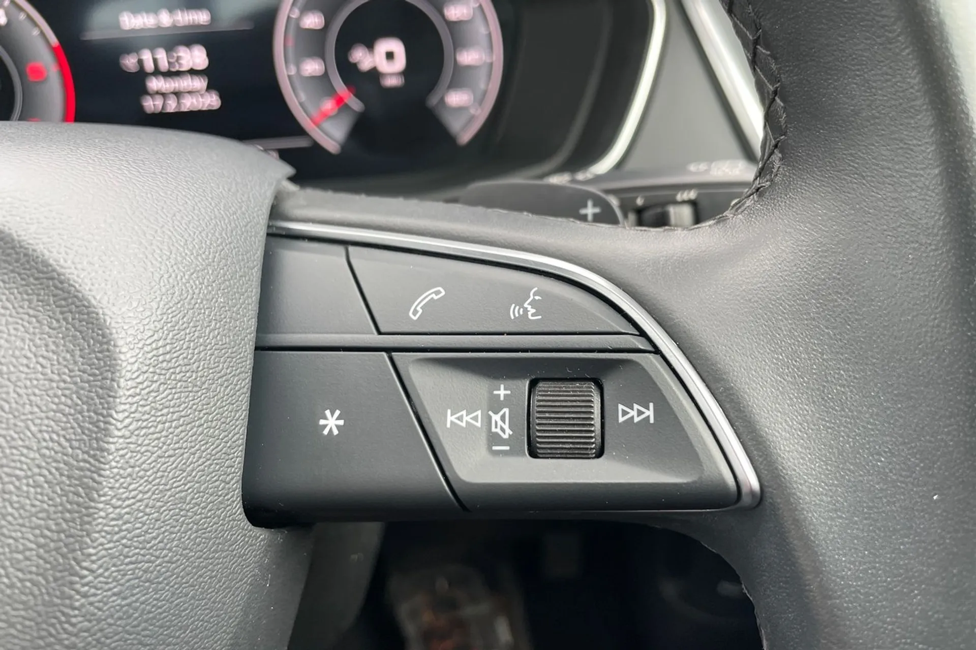 Audi Q5 thumbnail image number 43