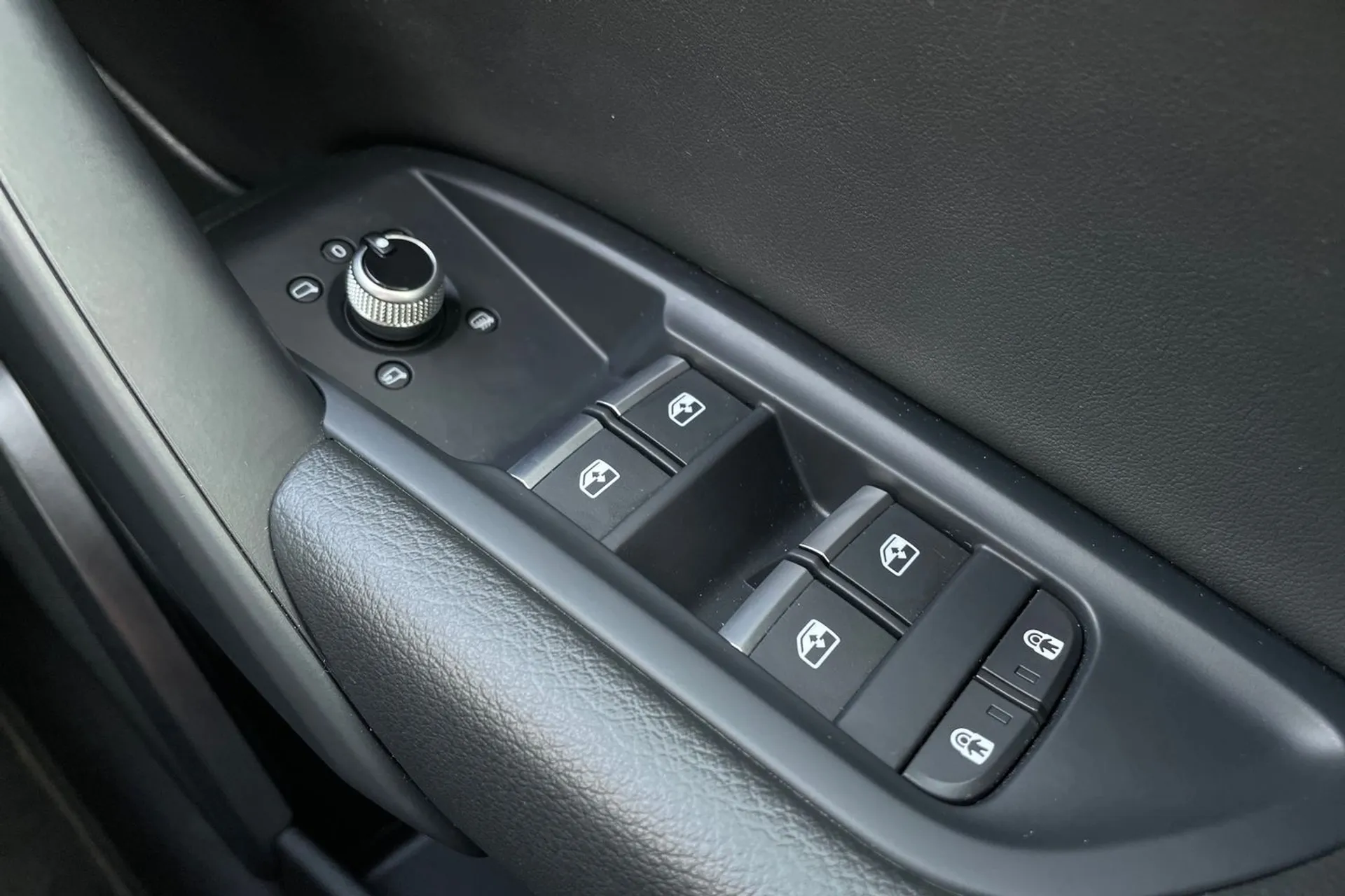 Audi Q5 thumbnail image number 45