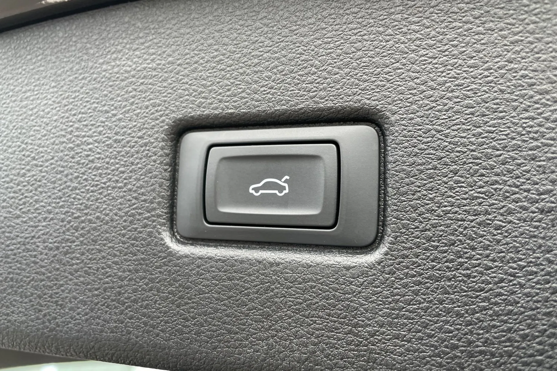 Audi Q5 thumbnail image number 19
