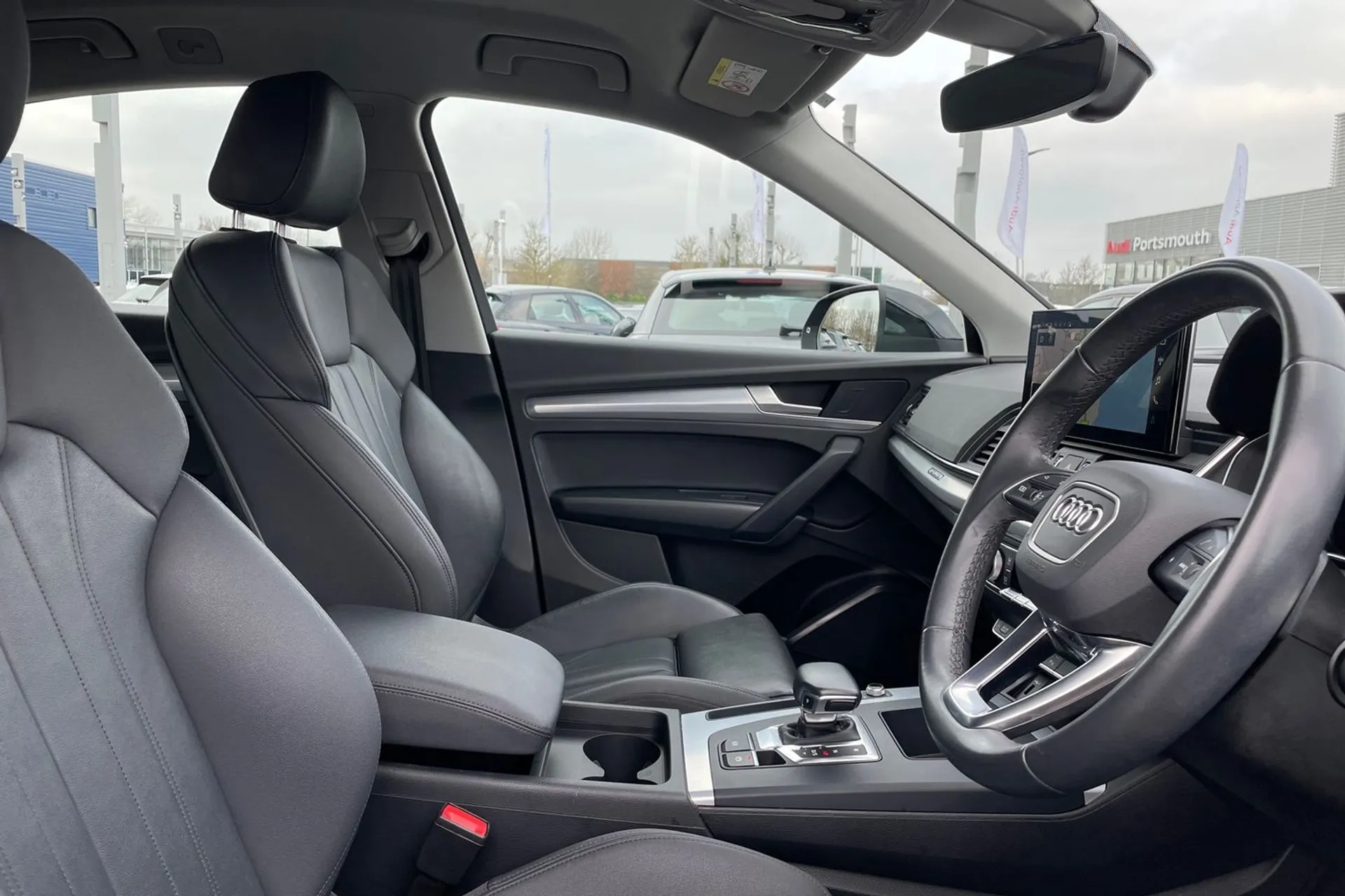 Audi Q5 thumbnail image number 24