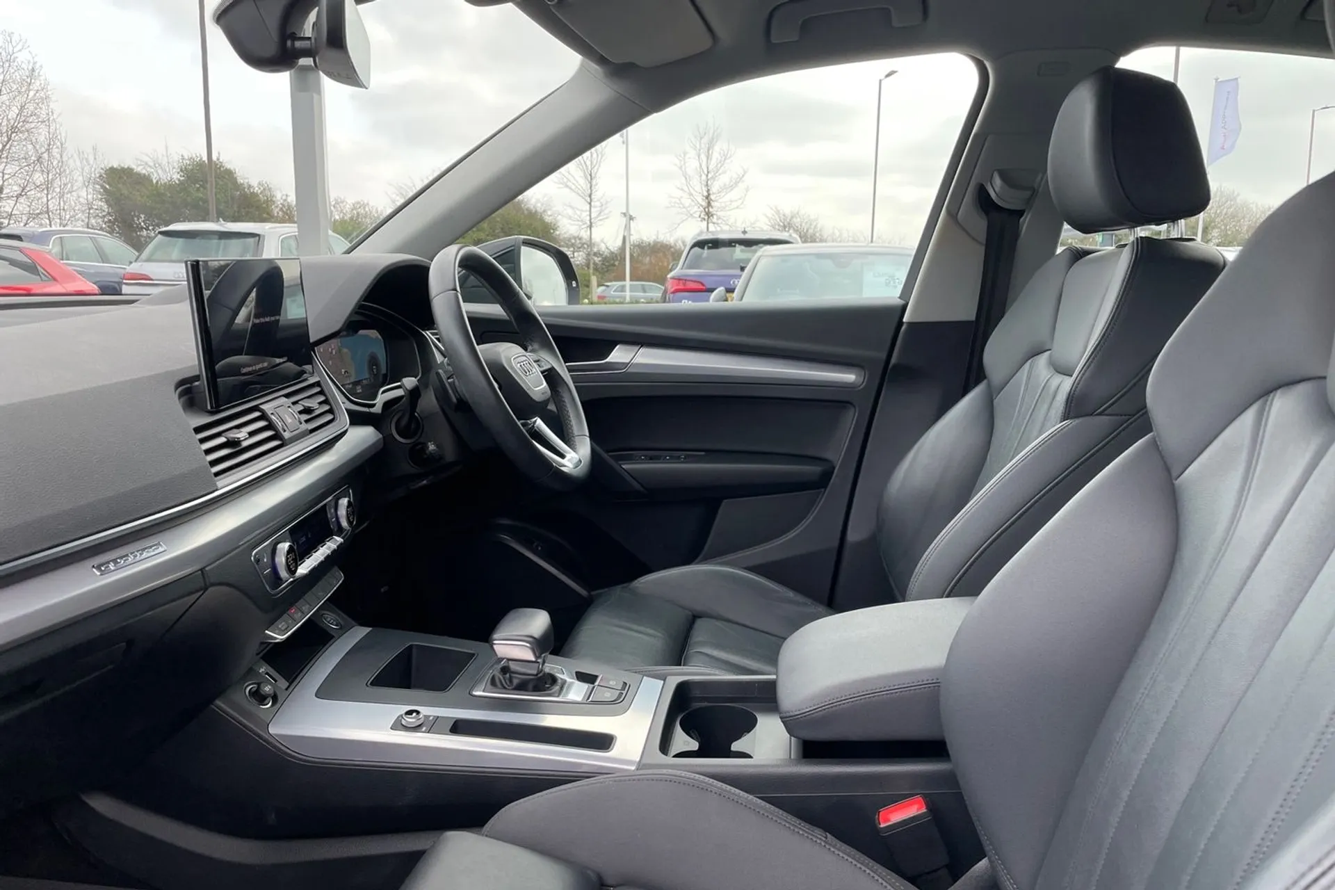 Audi Q5 thumbnail image number 27