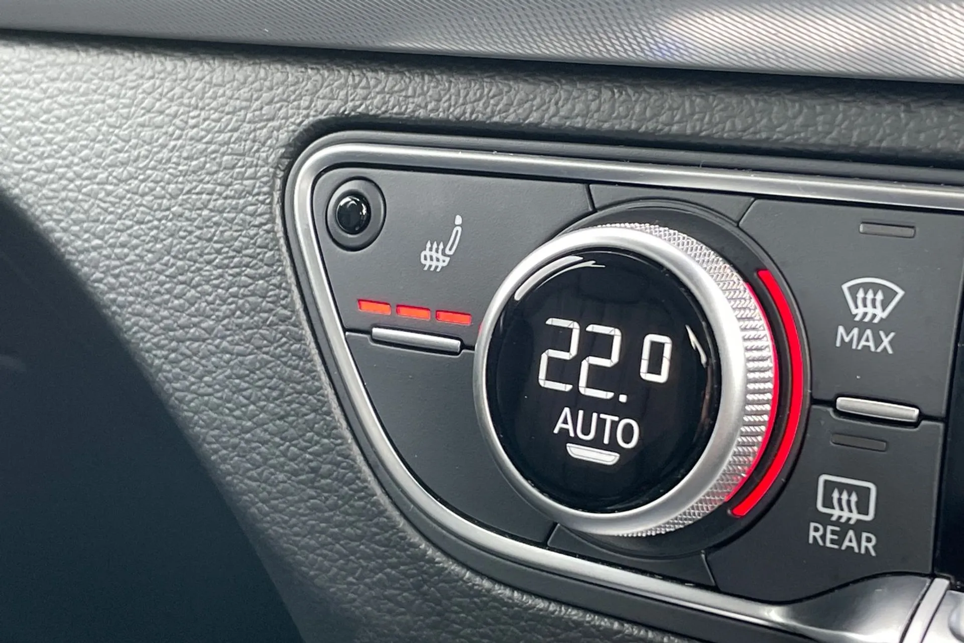 Audi Q5 thumbnail image number 36