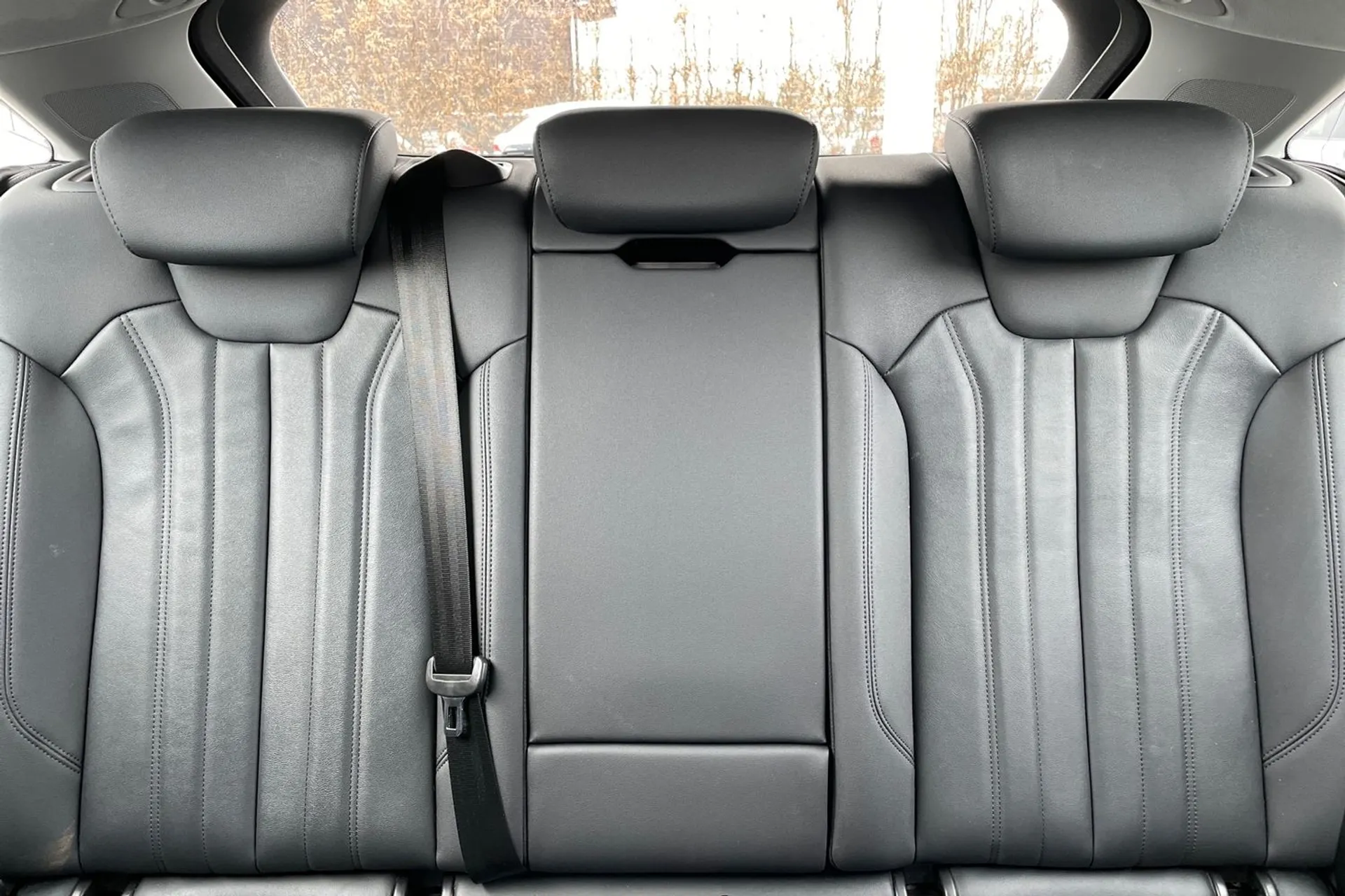 Audi Q5 thumbnail image number 31