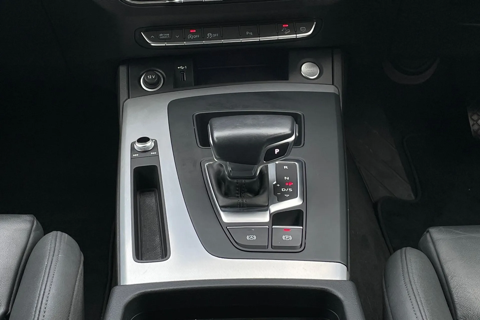 Audi Q5 thumbnail image number 40