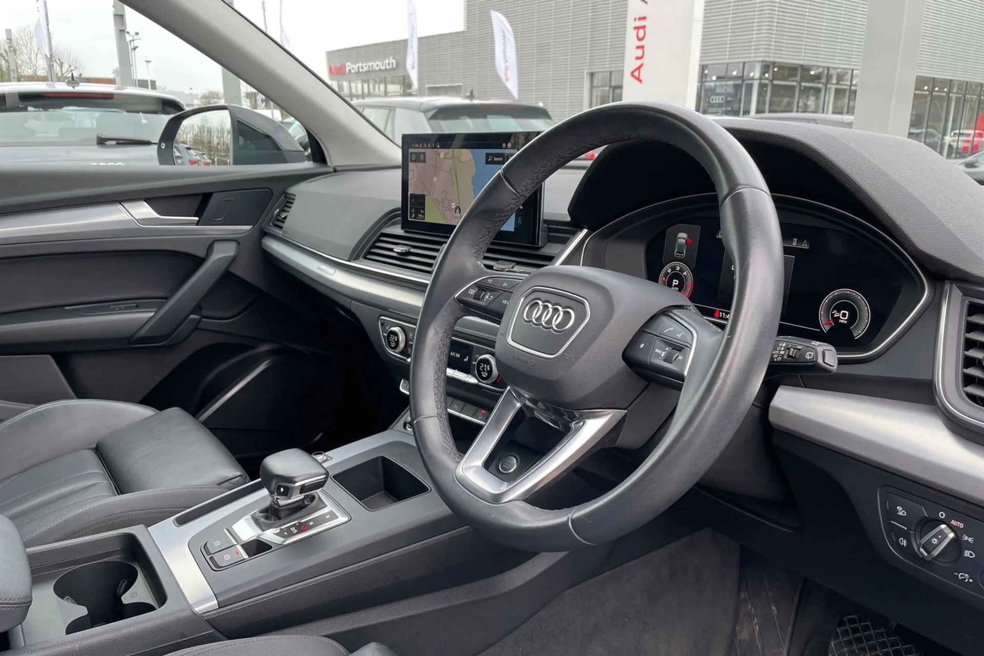 Audi Q5 thumbnail image number 25