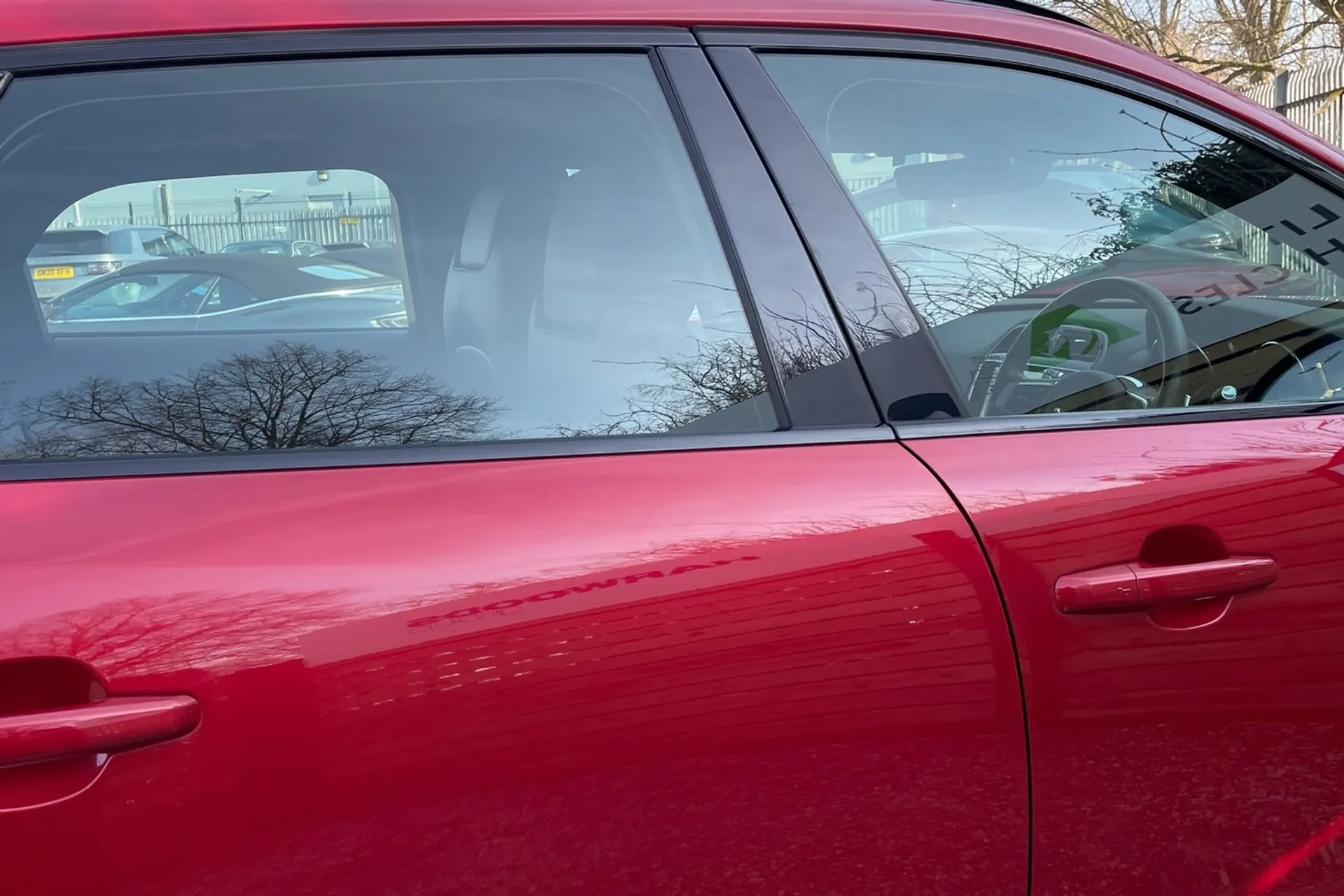 Jaguar F-PACE thumbnail image number 15