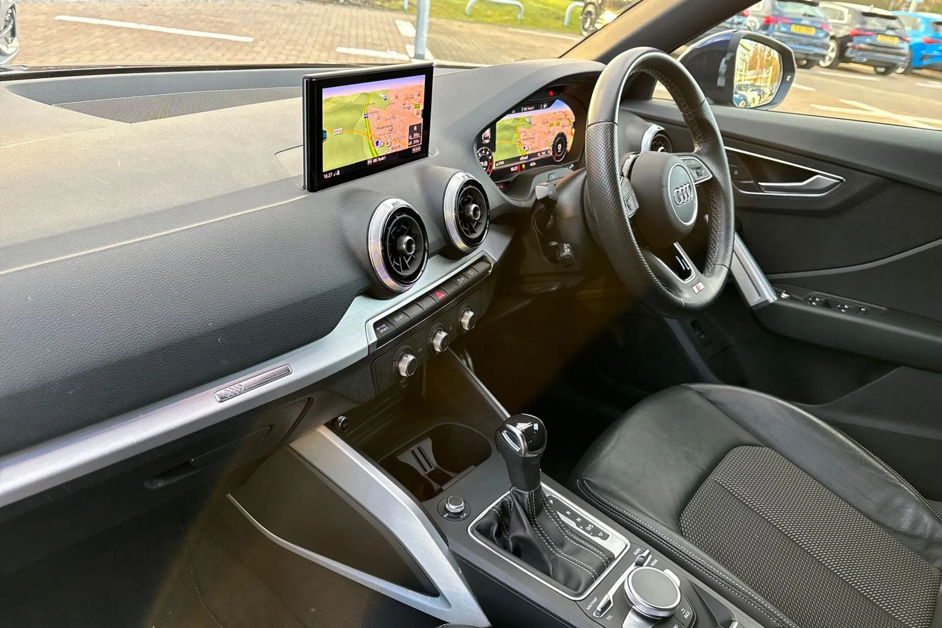 Audi Q2 thumbnail image number 26