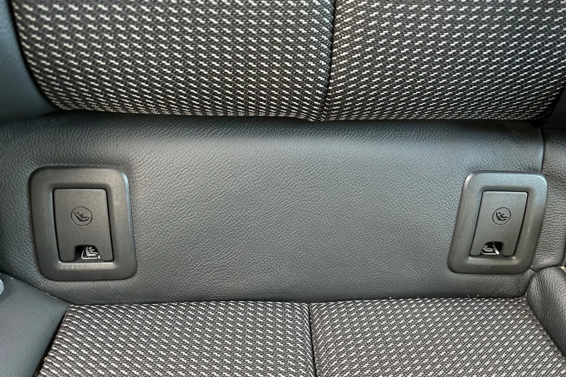 Audi Q2 thumbnail image number 23