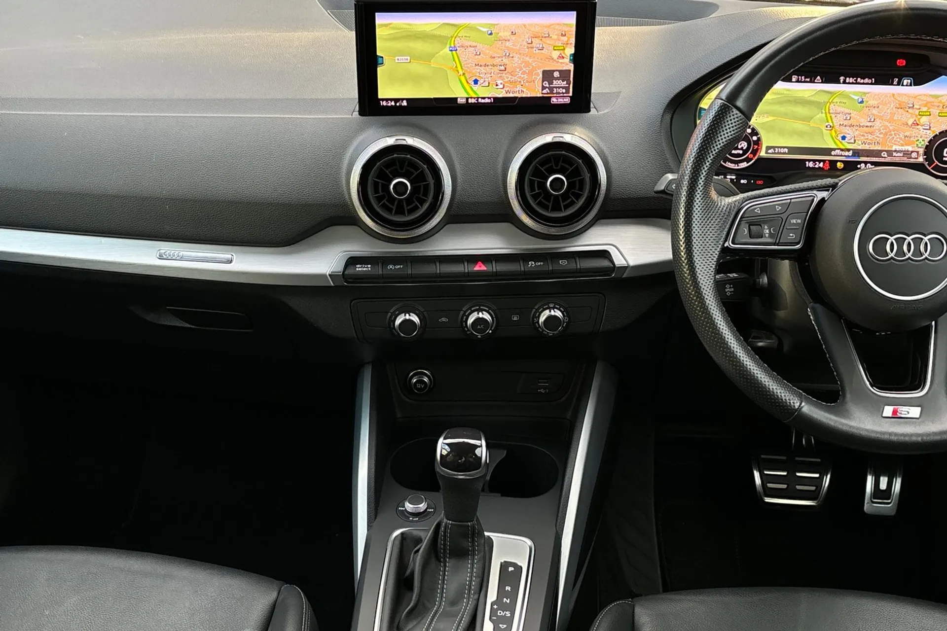 Audi Q2 thumbnail image number 35