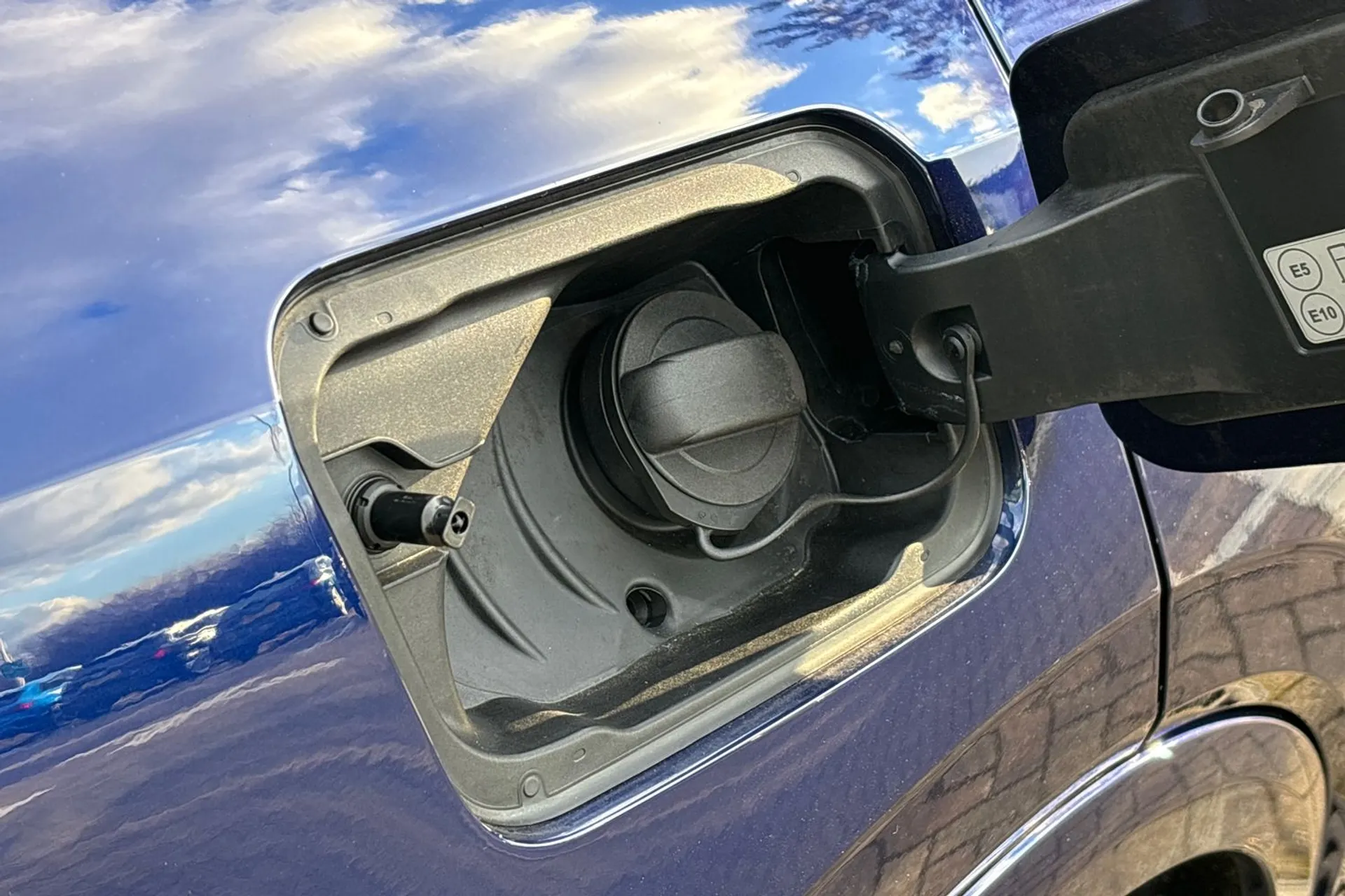 Audi Q2 thumbnail image number 17