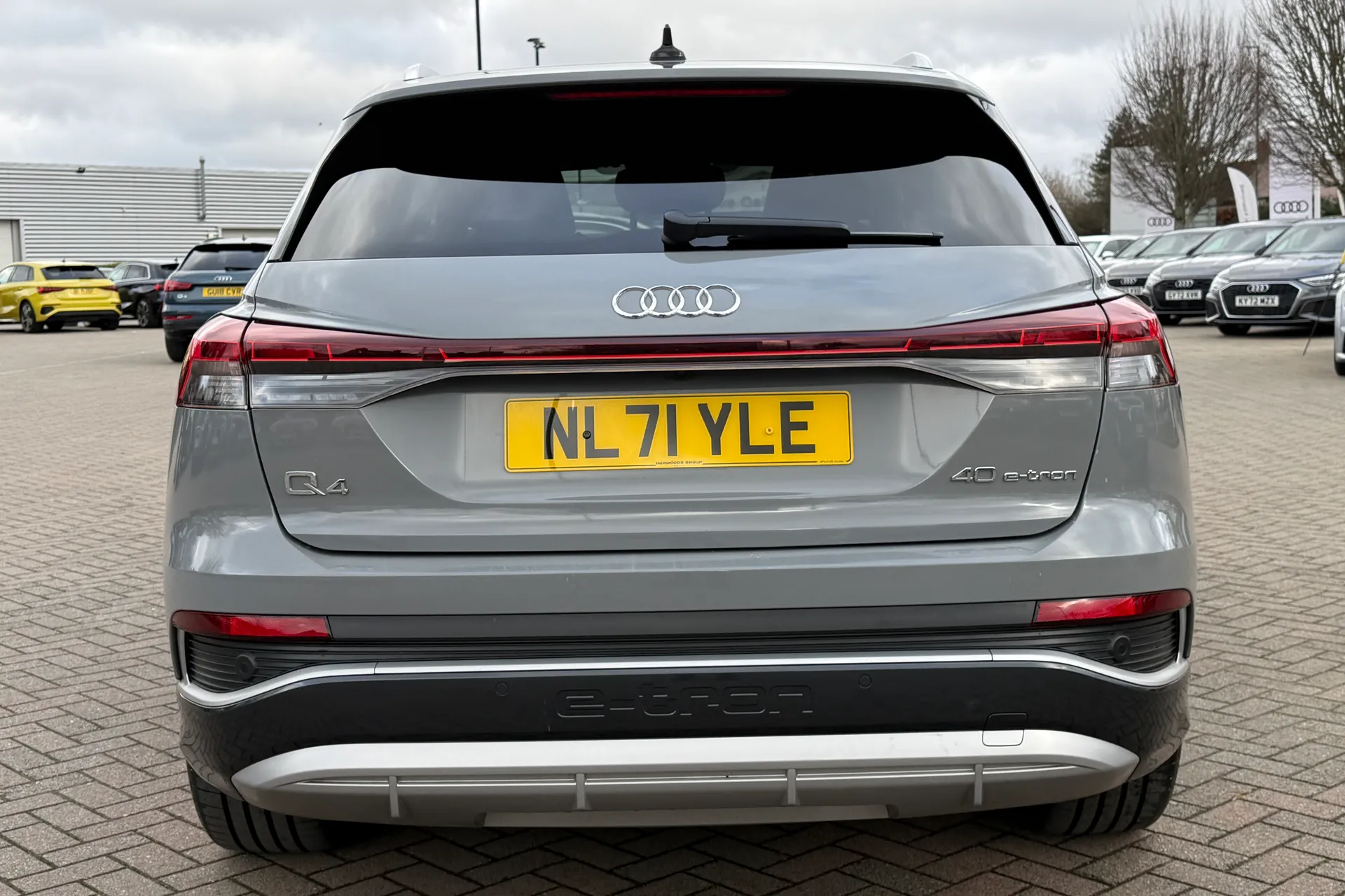 Audi Q4 thumbnail image number 30