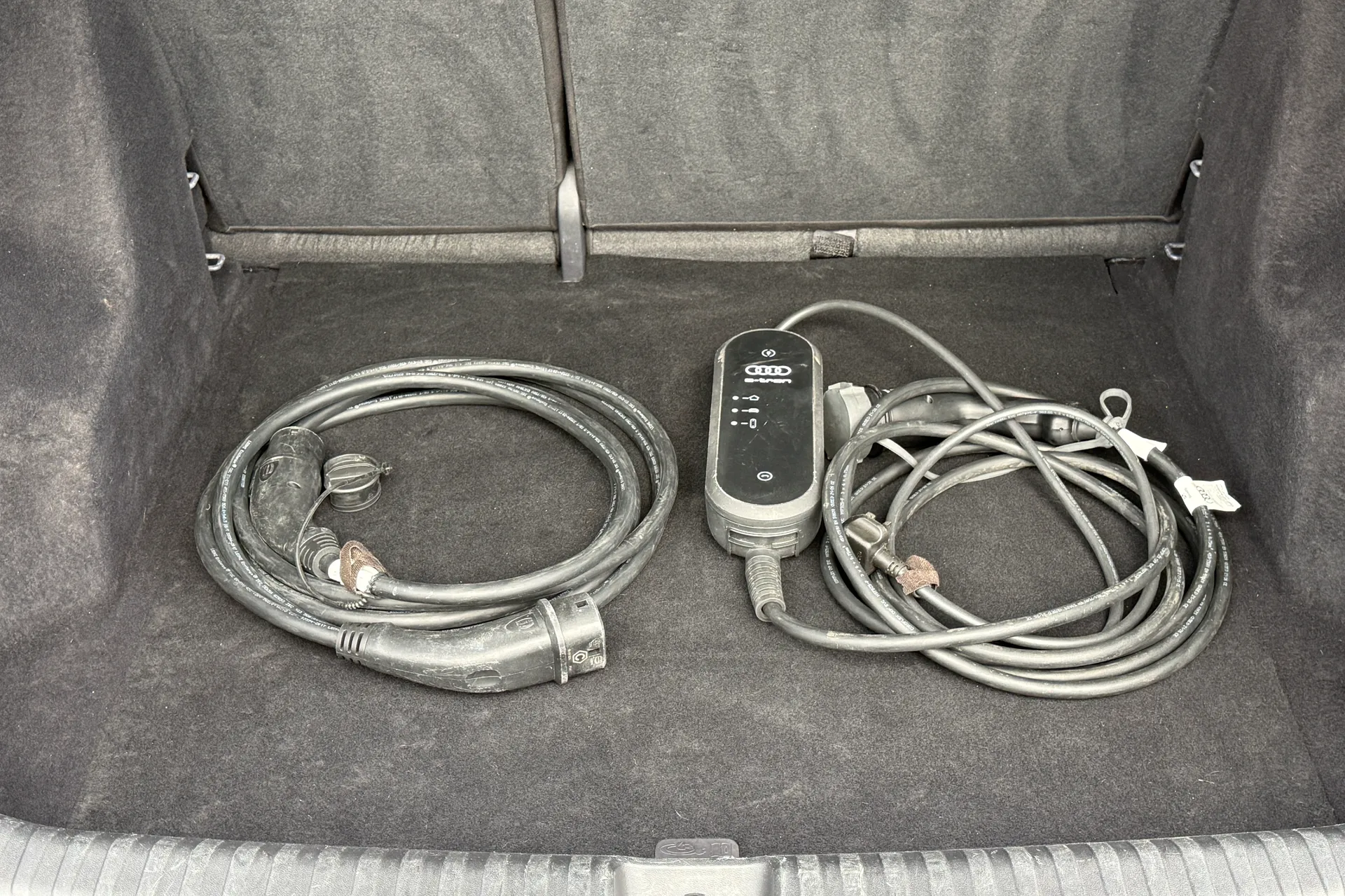 Audi Q4 thumbnail image number 33