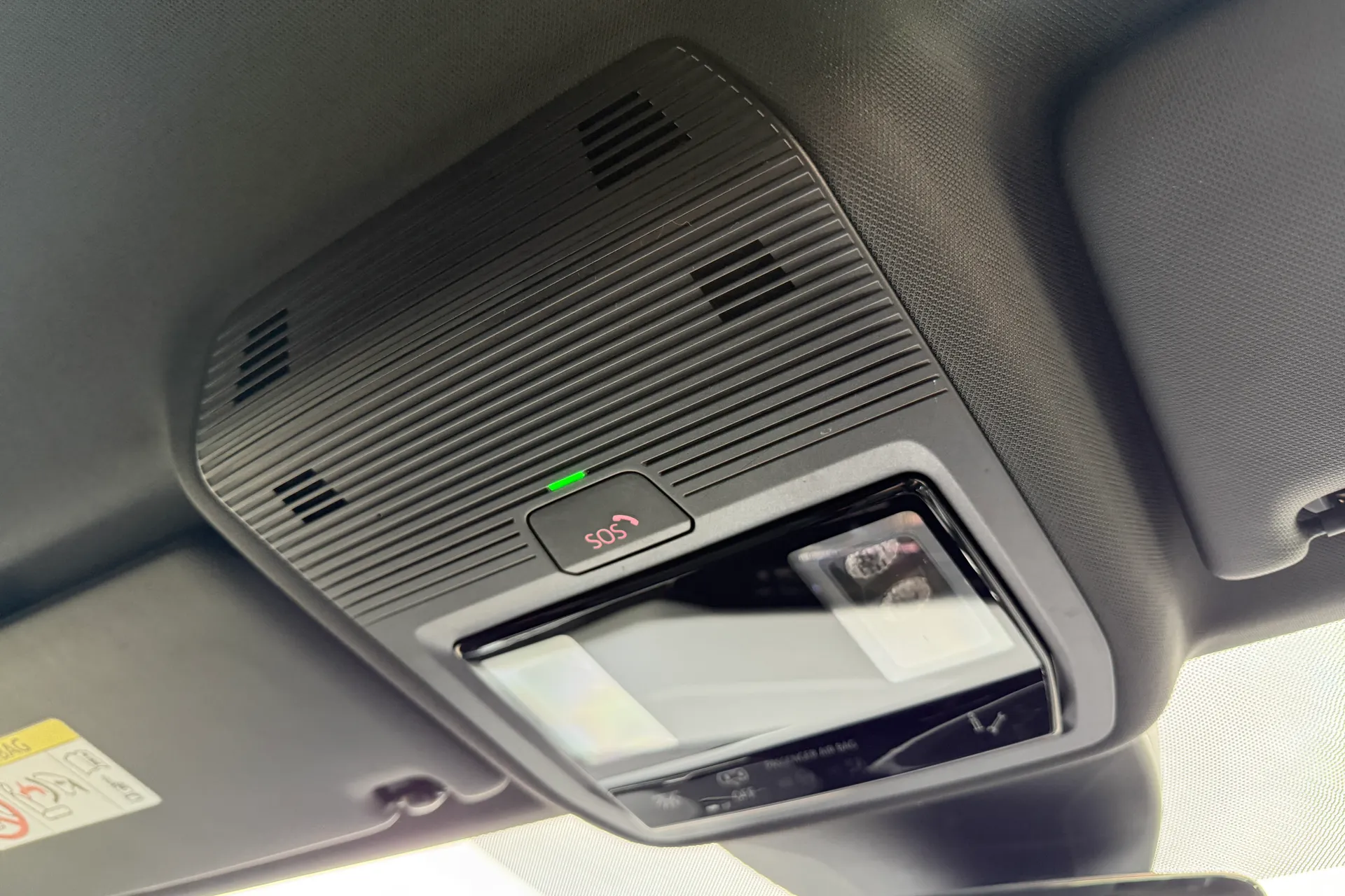 Audi Q4 thumbnail image number 17