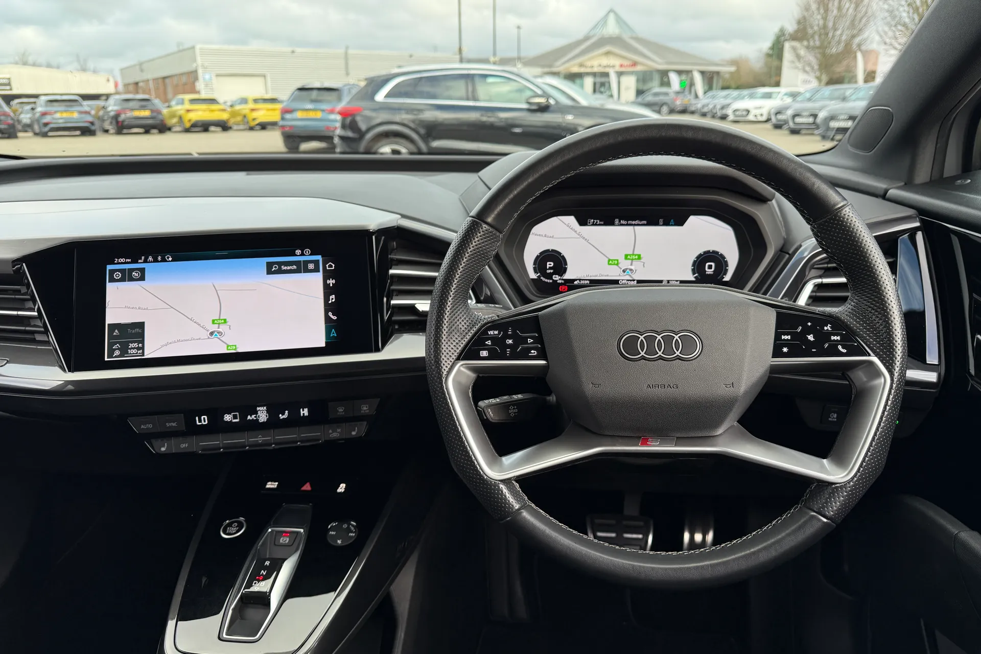 Audi Q4 thumbnail image number 5