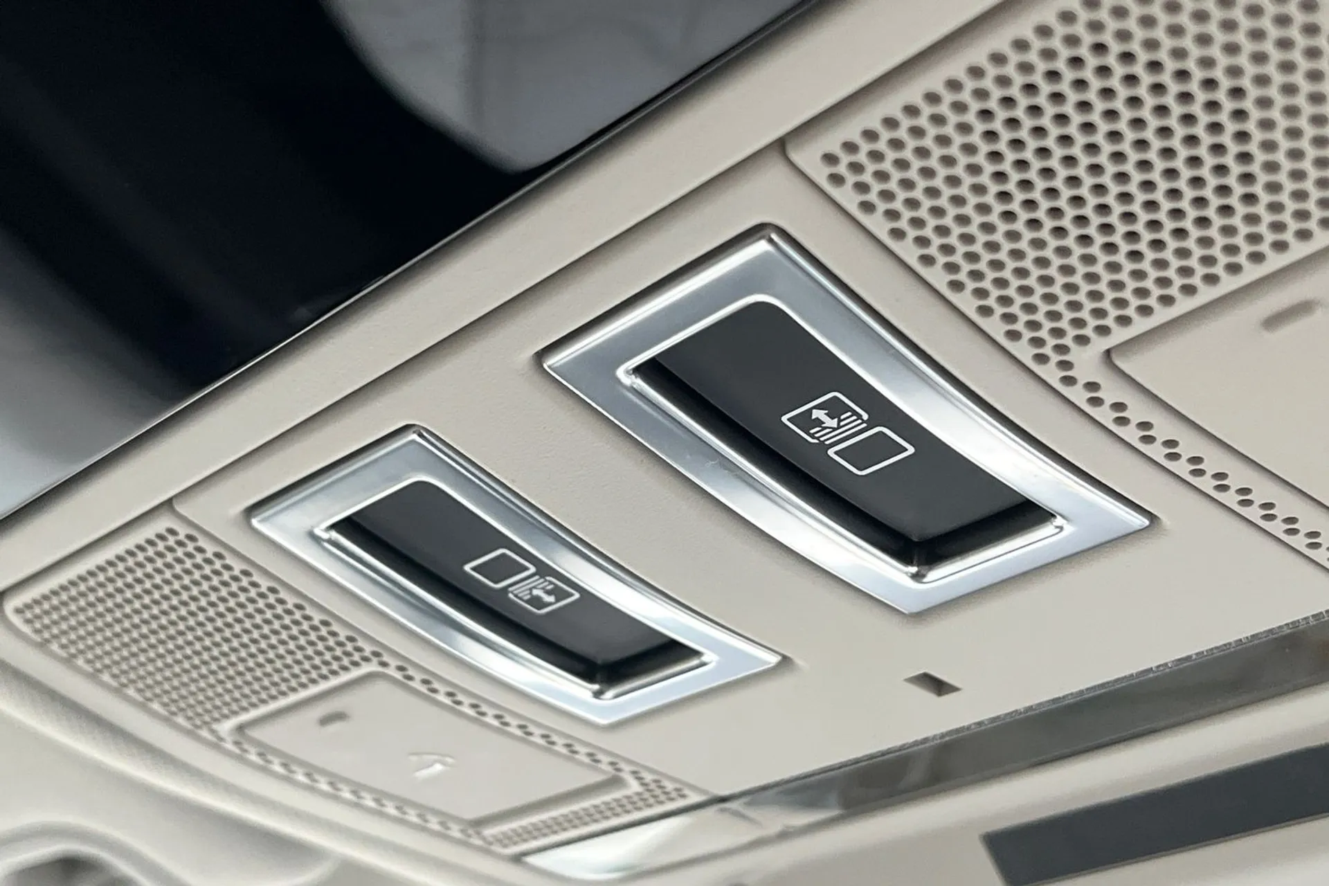 LAND ROVER DISCOVERY thumbnail image number 6